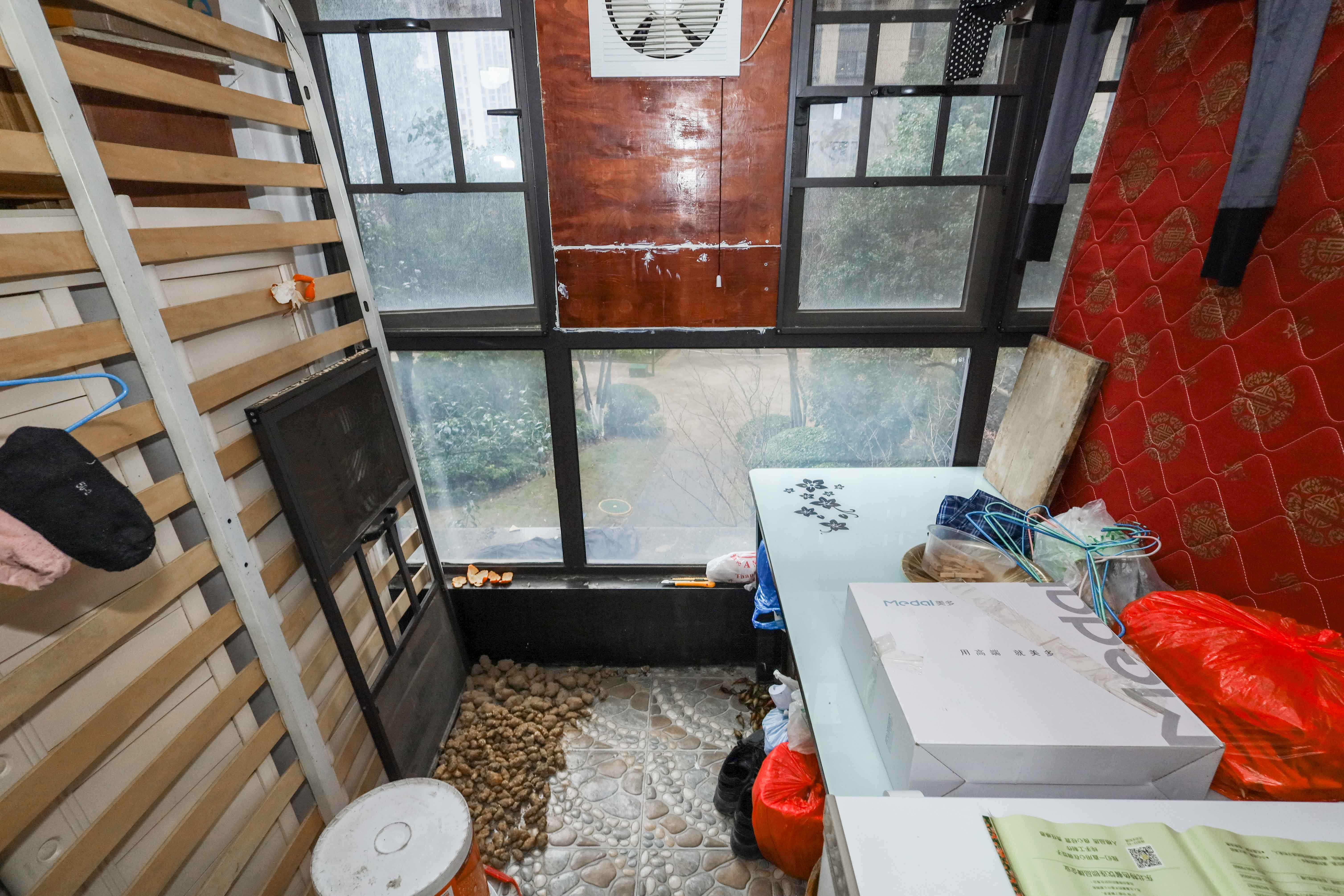 梅溪鑫苑名家  3室2厅1卫   105.00万阳台
