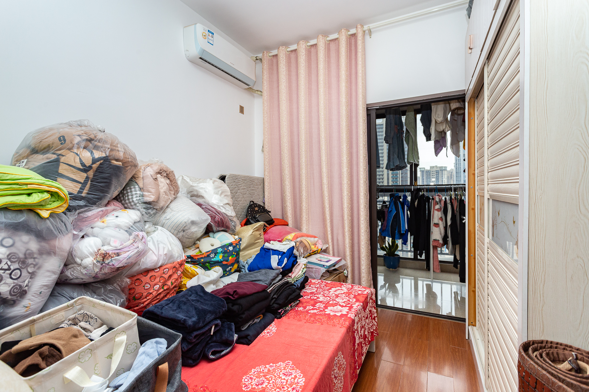 长燃新奥佳园 3室2厅2卫 97.0万 长燃新奥佳园 3室2厅2卫 97.0万卧室