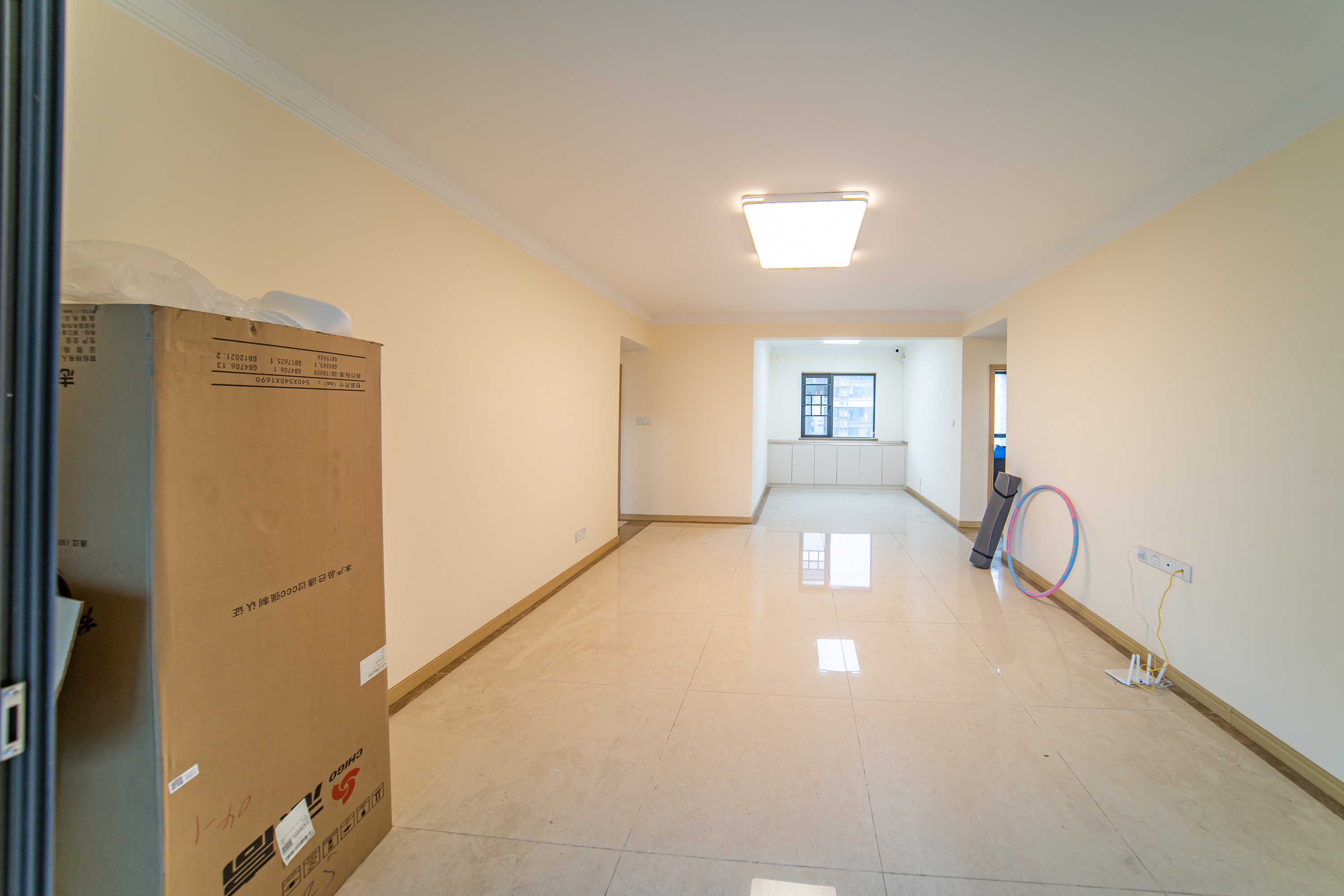 兰亭湾畔 4室2厅2卫 150.0万 兰亭湾畔 4室2厅2卫 150.0万客厅