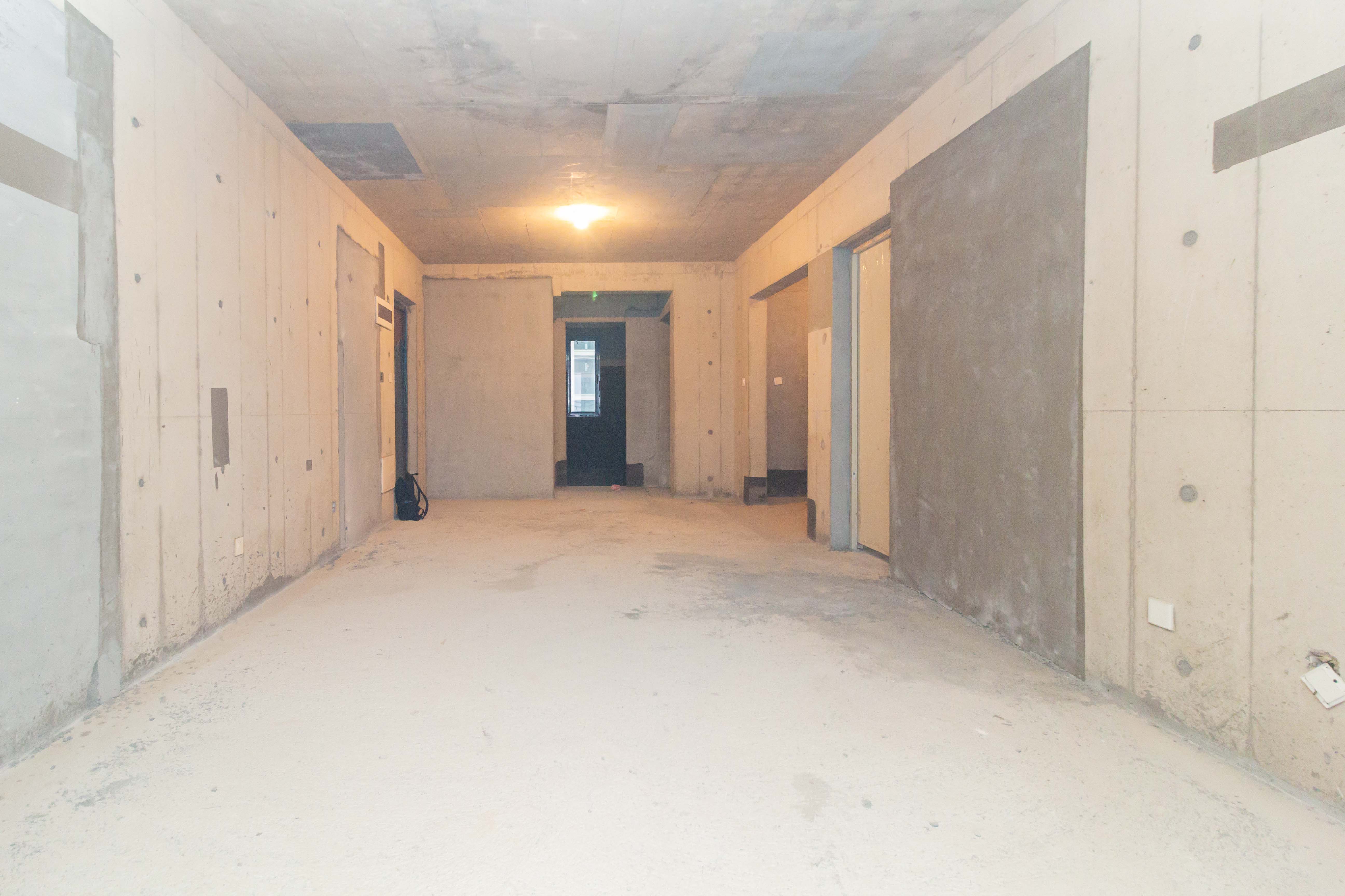 华远海蓝郡  3室2厅2卫    66.0万 华远海蓝郡  3室2厅2卫    66.0万客厅