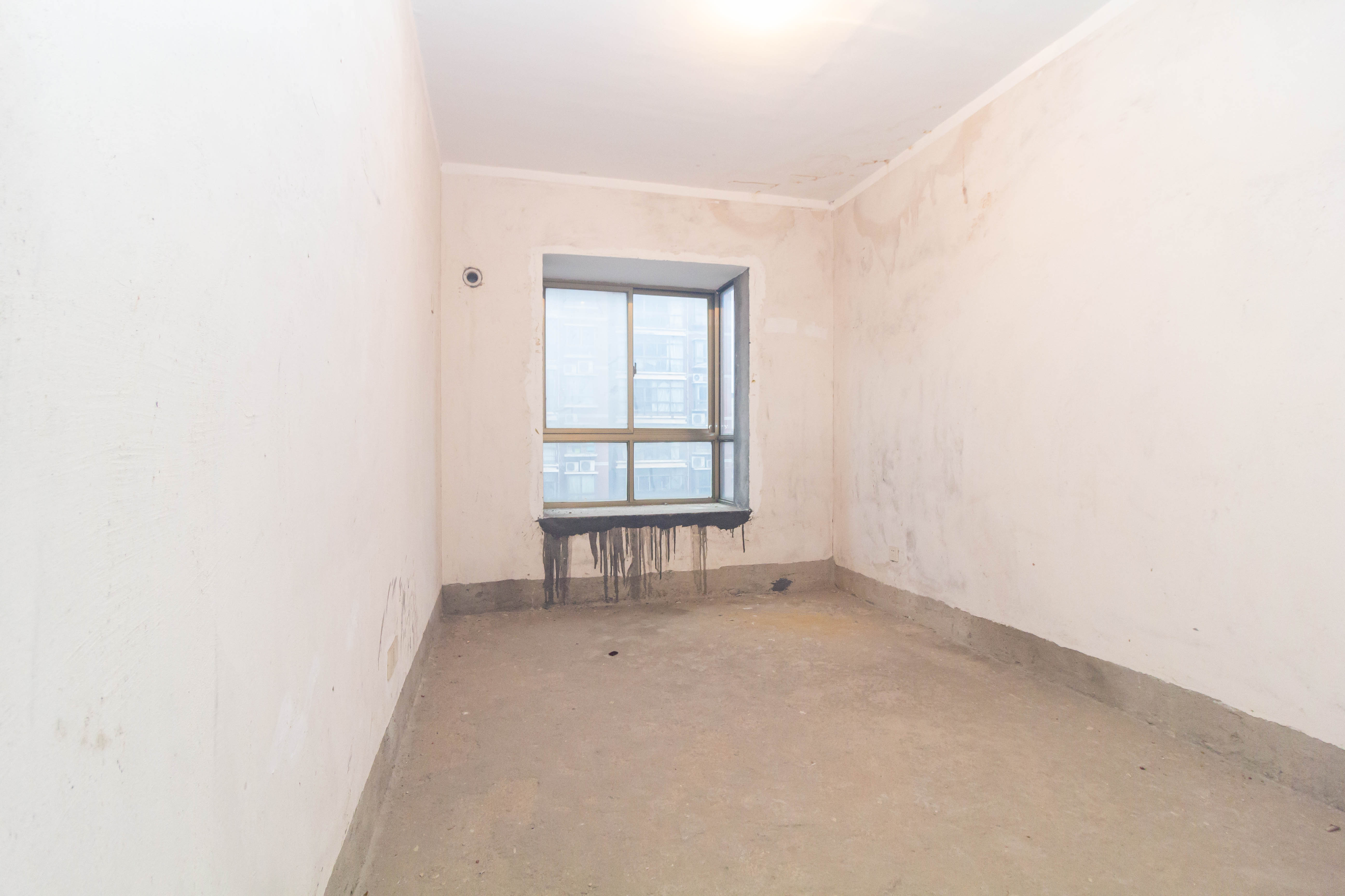 湖南有色地质勘查局宿舍(榔梨镇) 4室2厅2卫 101.0万 湖南有色地质勘查局宿舍(榔梨镇) 4室2厅2卫 101.0万卧室