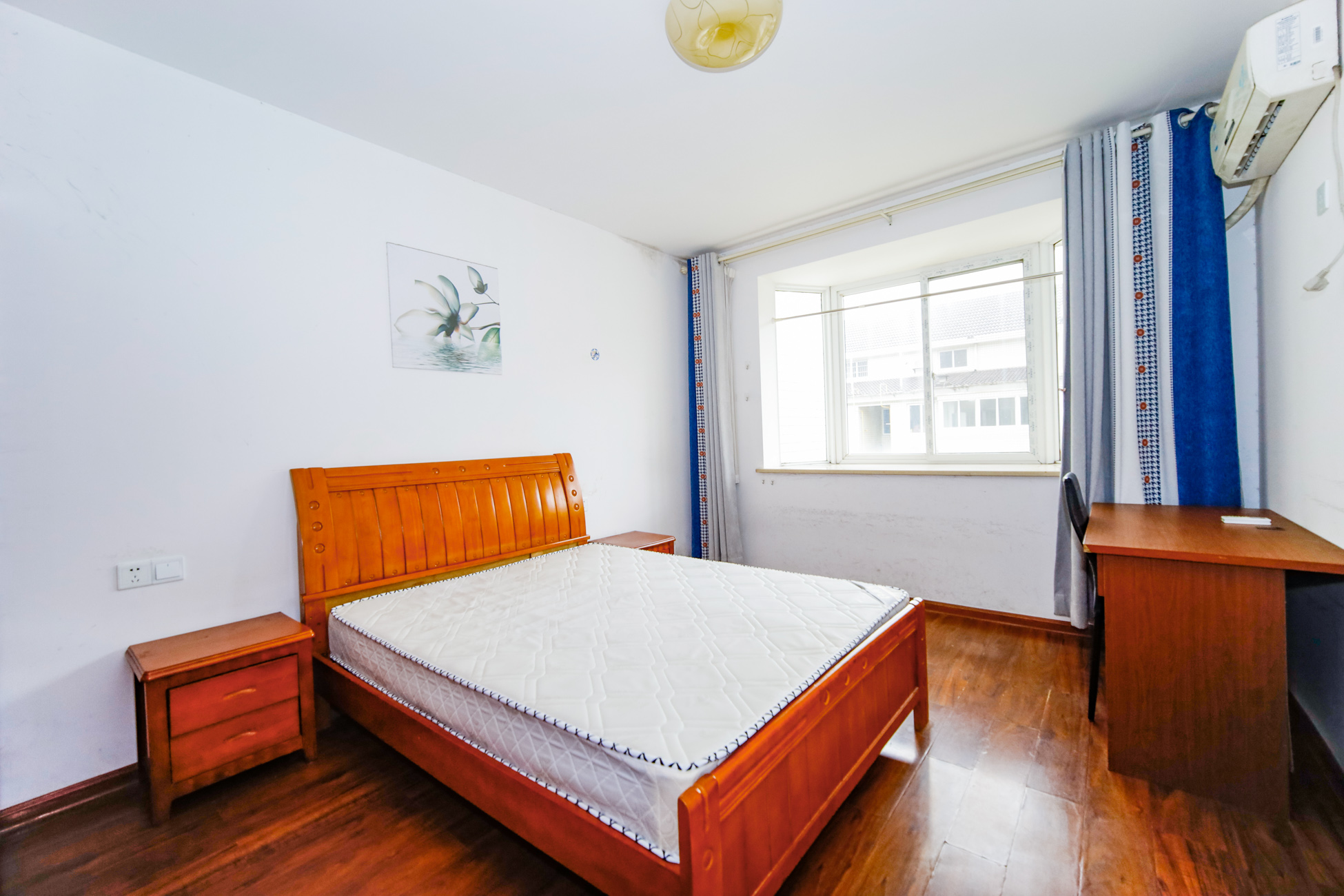 德馨园 5室2厅1卫 61.8万 德馨园 5室2厅1卫 61.8万卧室