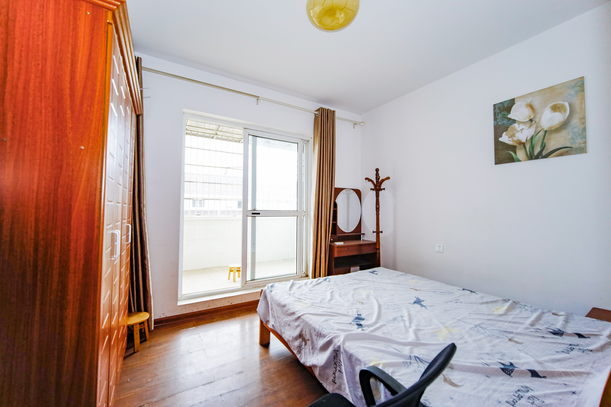 德馨园 5室2厅1卫 61.8万 德馨园 5室2厅1卫 61.8万卧室