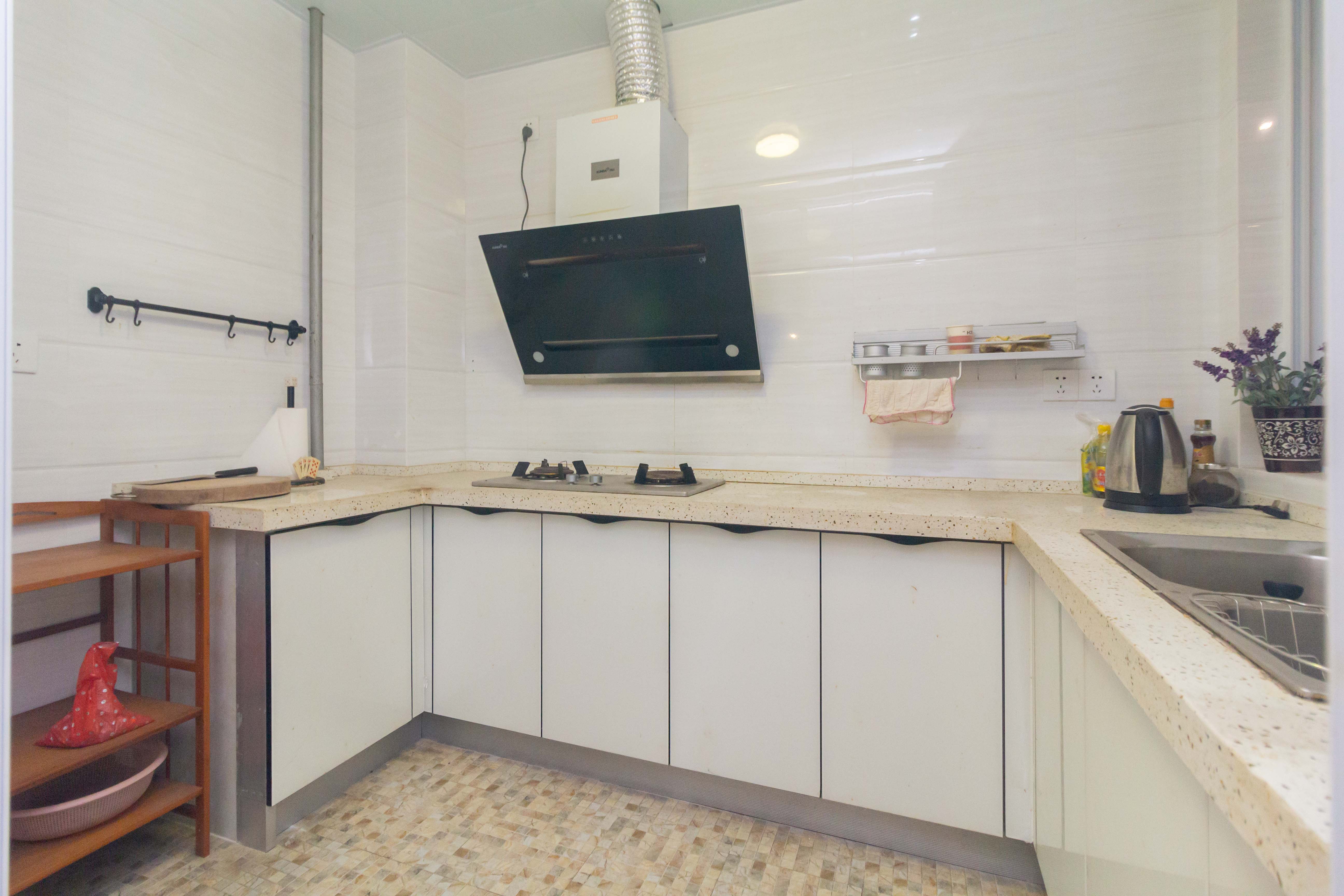 爵士湘 3室2厅1卫 56.8万 爵士湘 3室2厅1卫 56.8万厨房