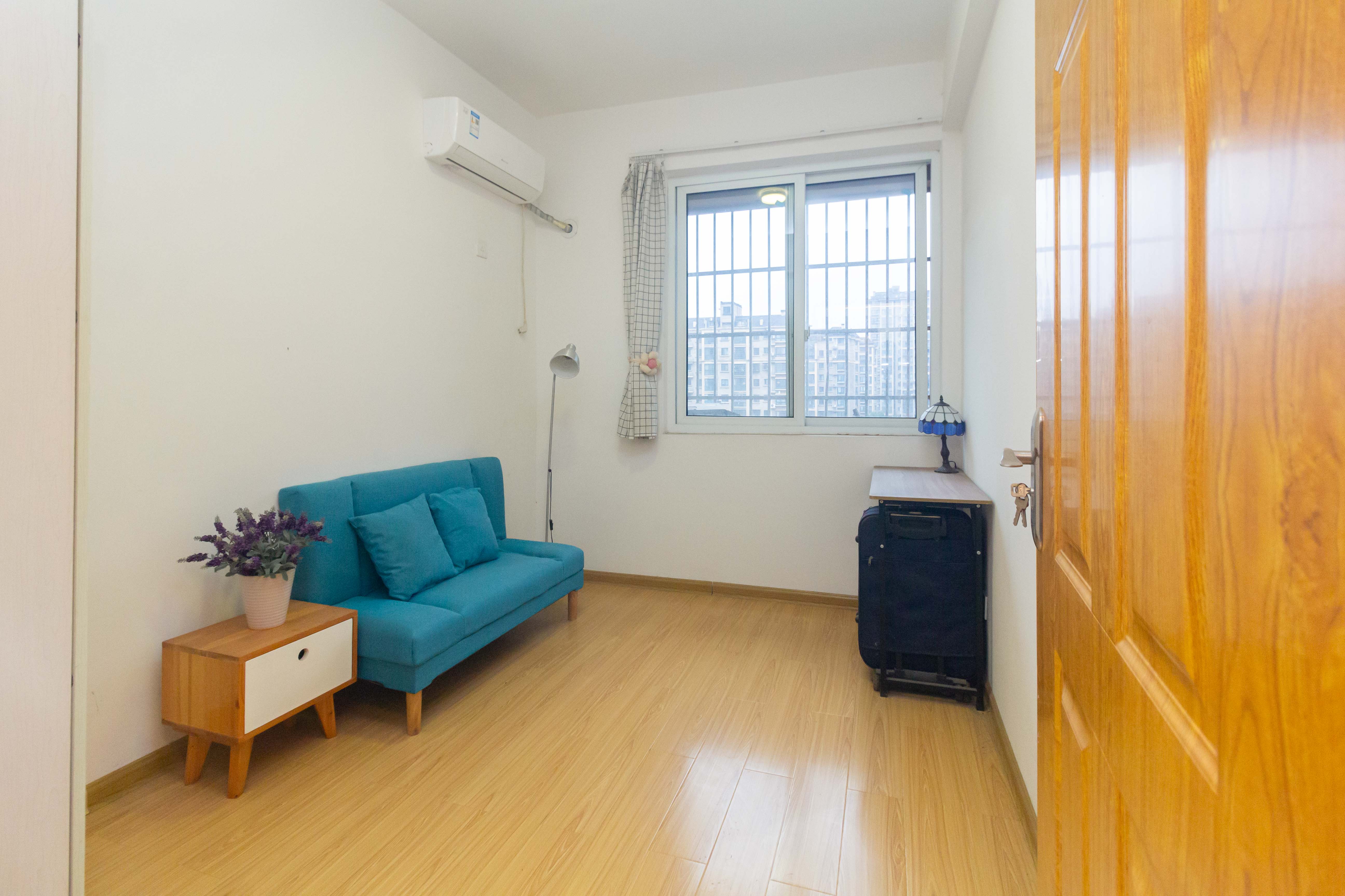 爵士湘 3室2厅1卫 56.8万 爵士湘 3室2厅1卫 56.8万卧室