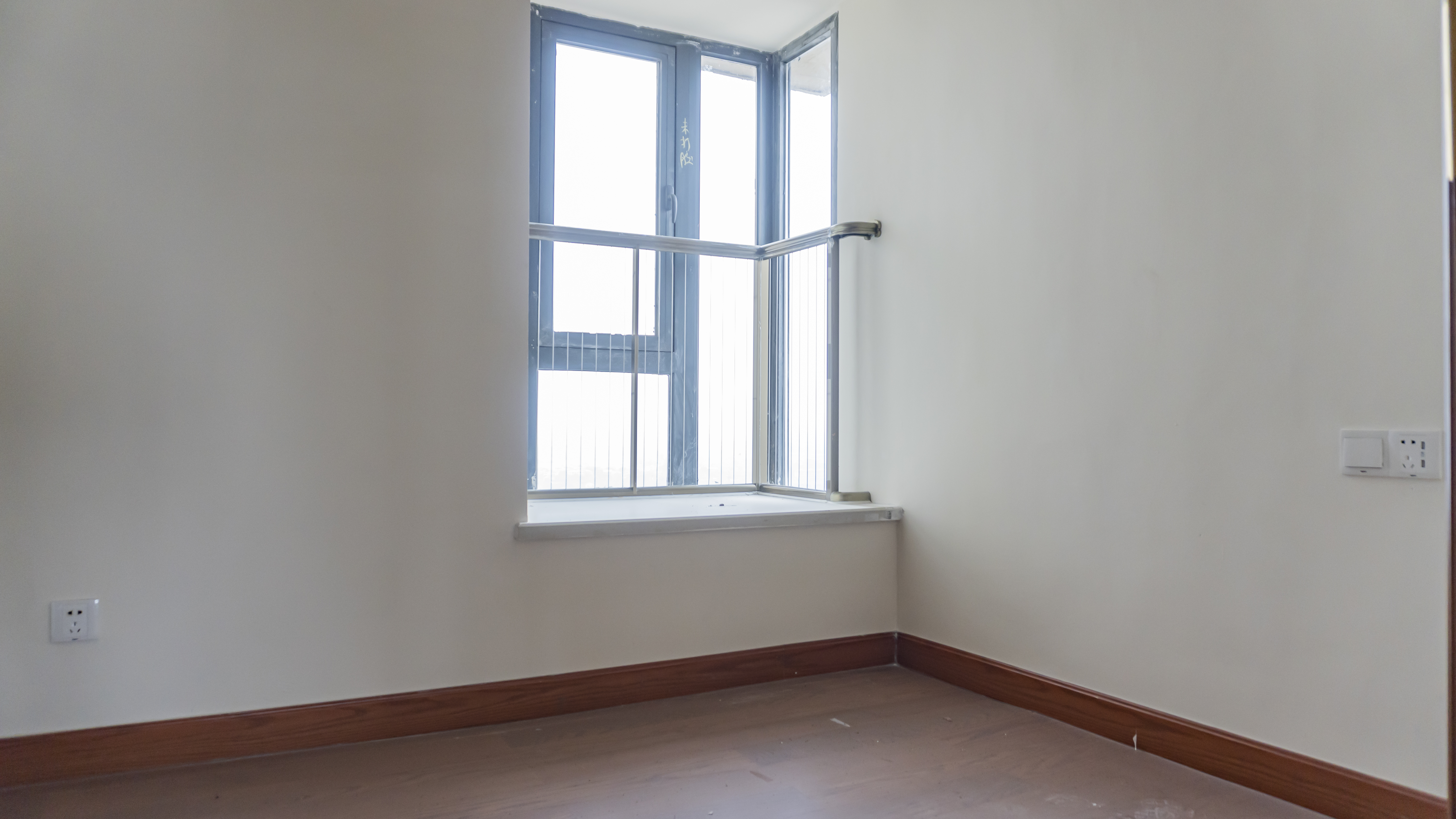 恒大名都 3室2厅2卫 36.8万 恒大名都 3室2厅2卫 36.8万其他