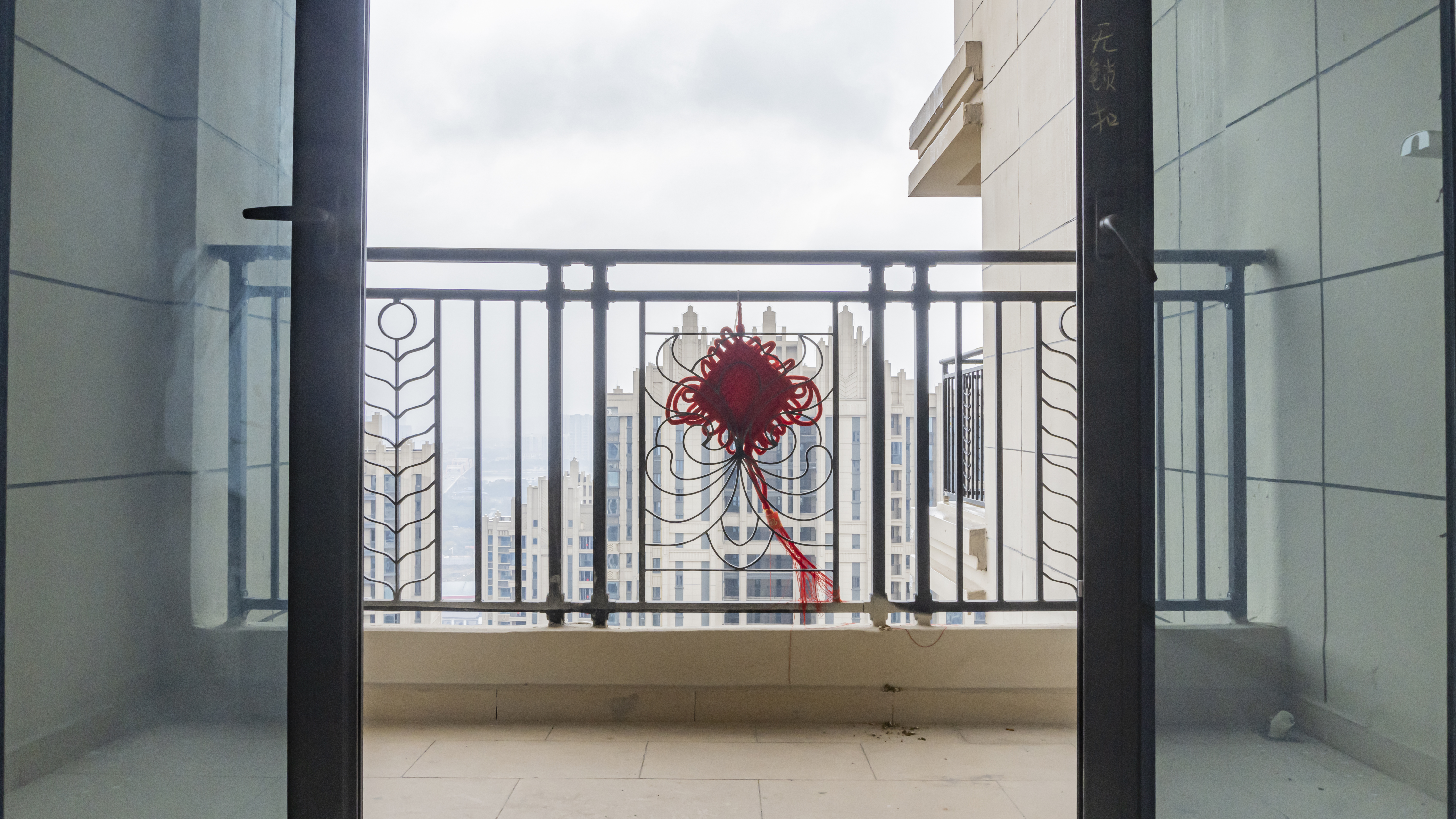 恒大名都 3室2厅2卫 36.8万 恒大名都 3室2厅2卫 36.8万其他