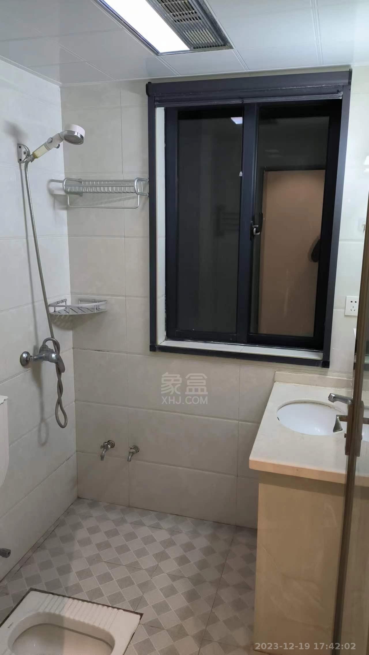中建御山和苑  2室1厅1卫   1500.00元/月室内图