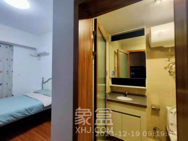 荣泰广场  1室1厅1卫   1300.00元/月室内图