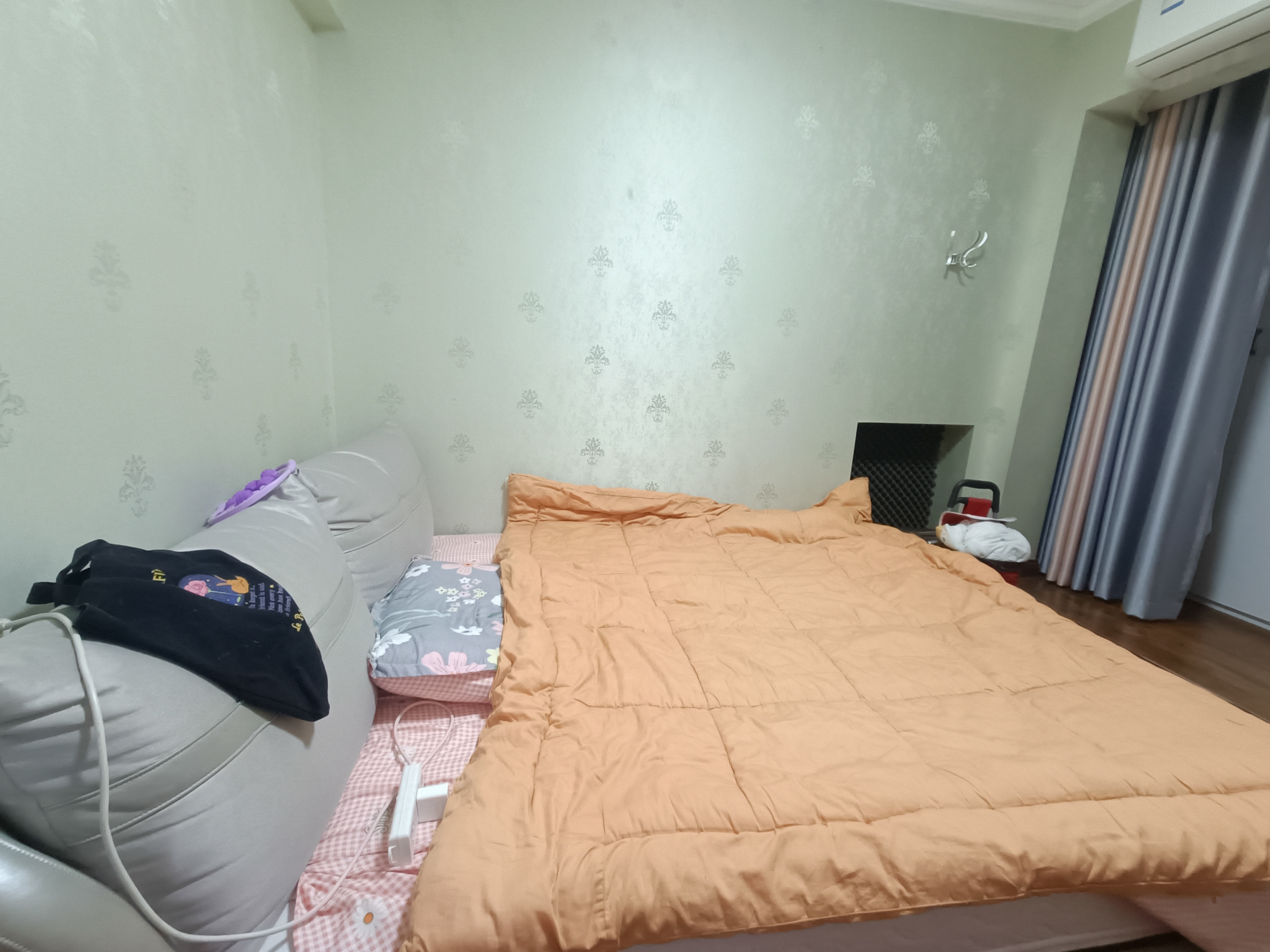 新概念  2室2厅2卫   55.80万室内图1