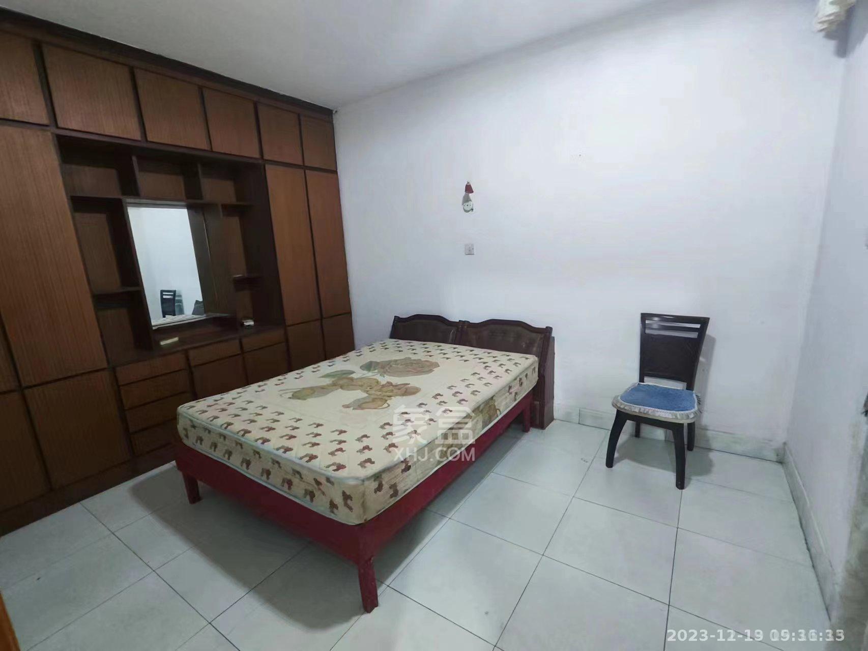 长铁生活区 2室2厅1卫 1200.00元/月 长铁生活区 2室2厅1卫 1200.00元/月室内图