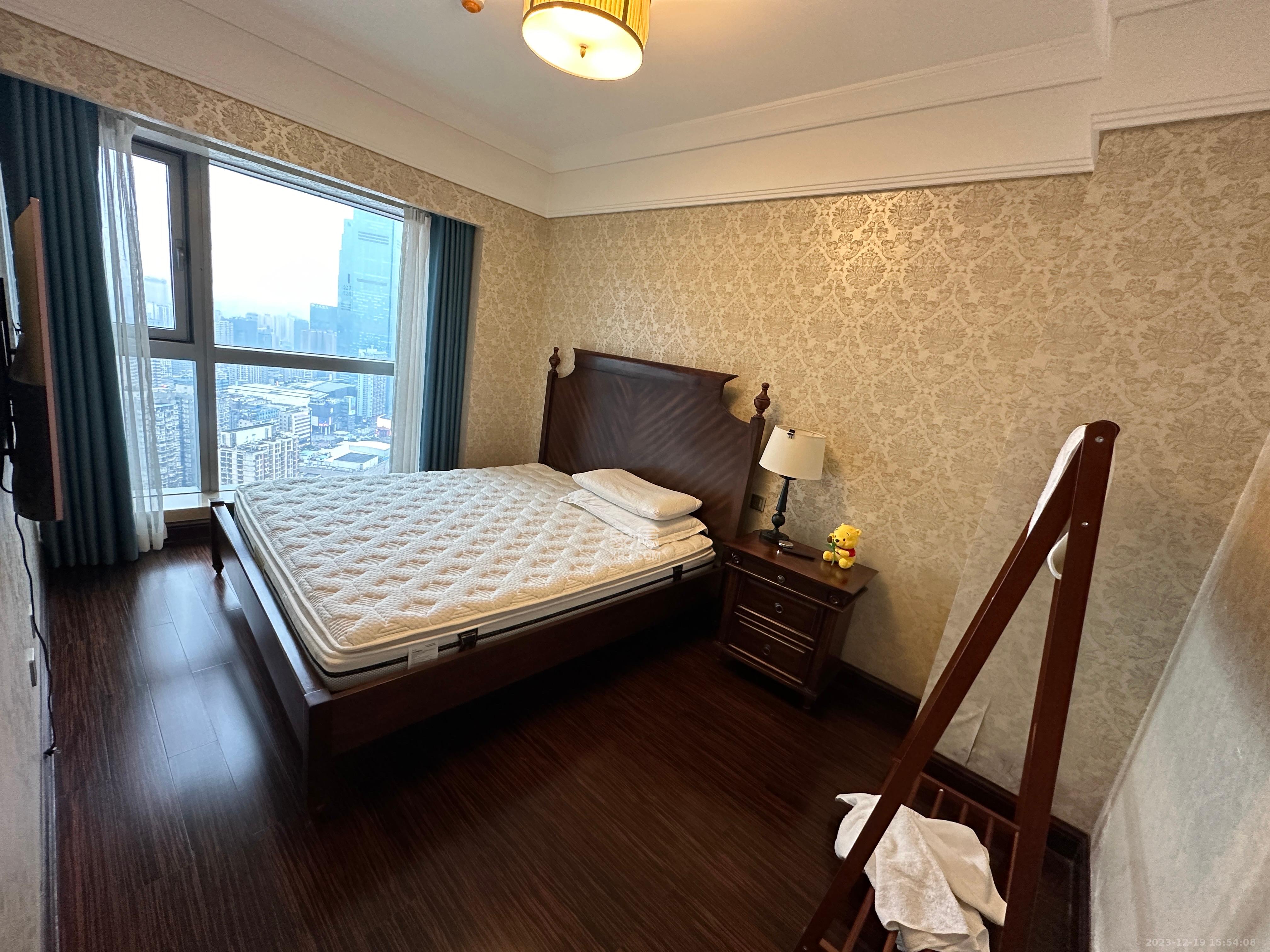 华远隆玺  5室2厅3卫   22000.00元/月室内图