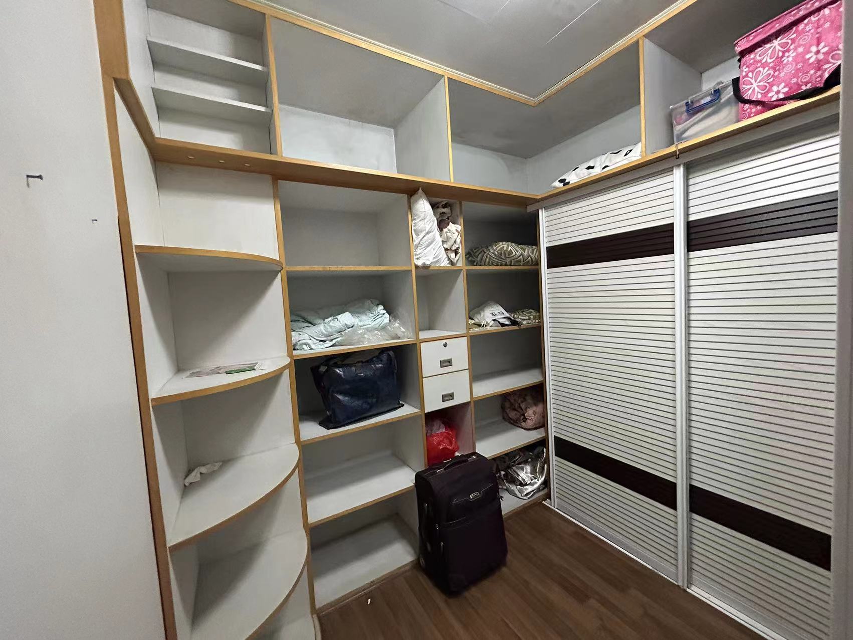 玫瑰名城紫荆苑 2室2厅1卫 34.8万 玫瑰名城紫荆苑 2室2厅1卫 34.8万室内图