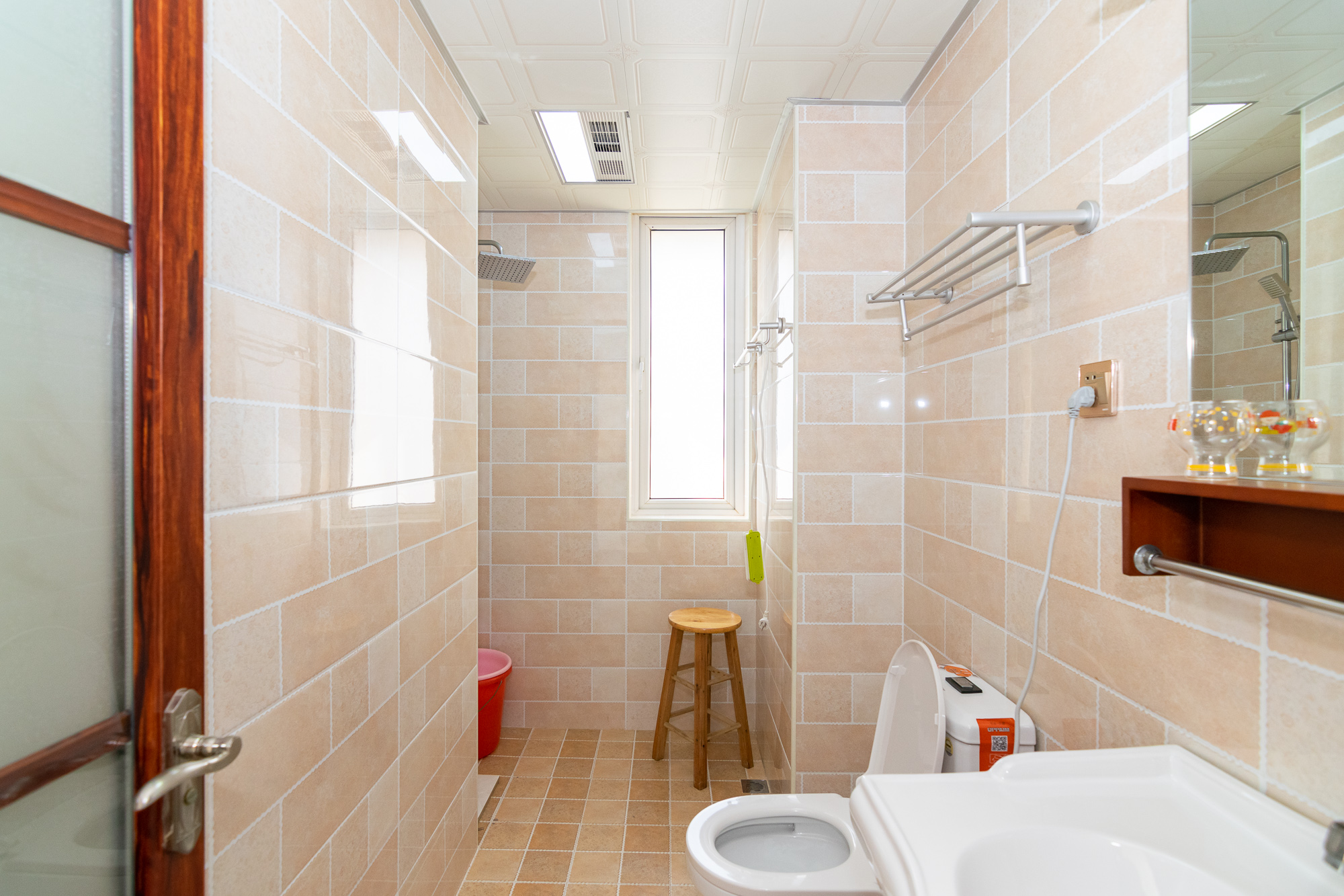 金地三千府(金地湖山樾、金地自在城) 3室2厅2卫 92.0万 金地三千府(金地湖山樾、金地自在城) 3室2厅2卫 92.0万卫生间