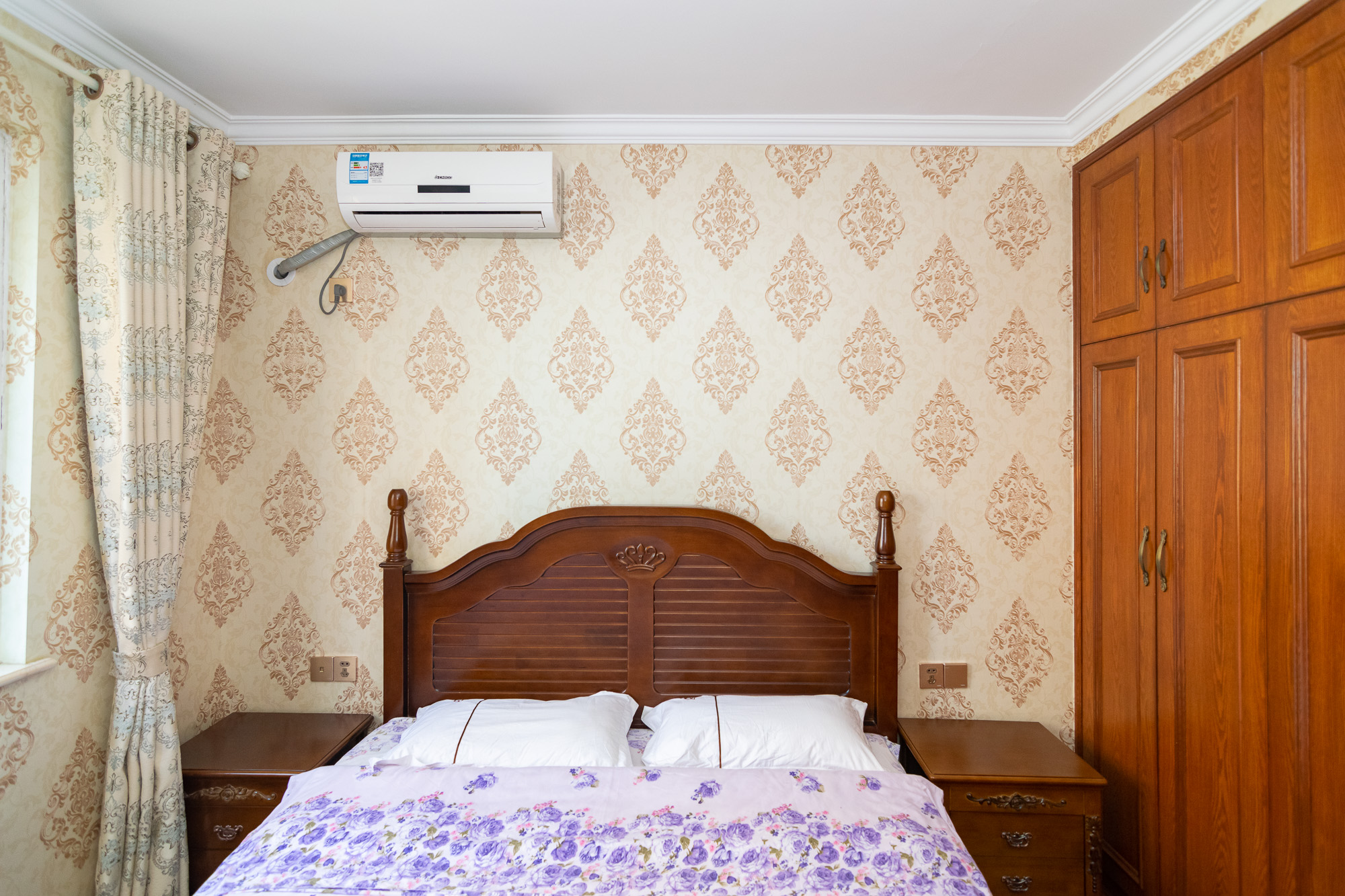 金地三千府(金地湖山樾、金地自在城) 3室2厅2卫 92.0万 金地三千府(金地湖山樾、金地自在城) 3室2厅2卫 92.0万卧室