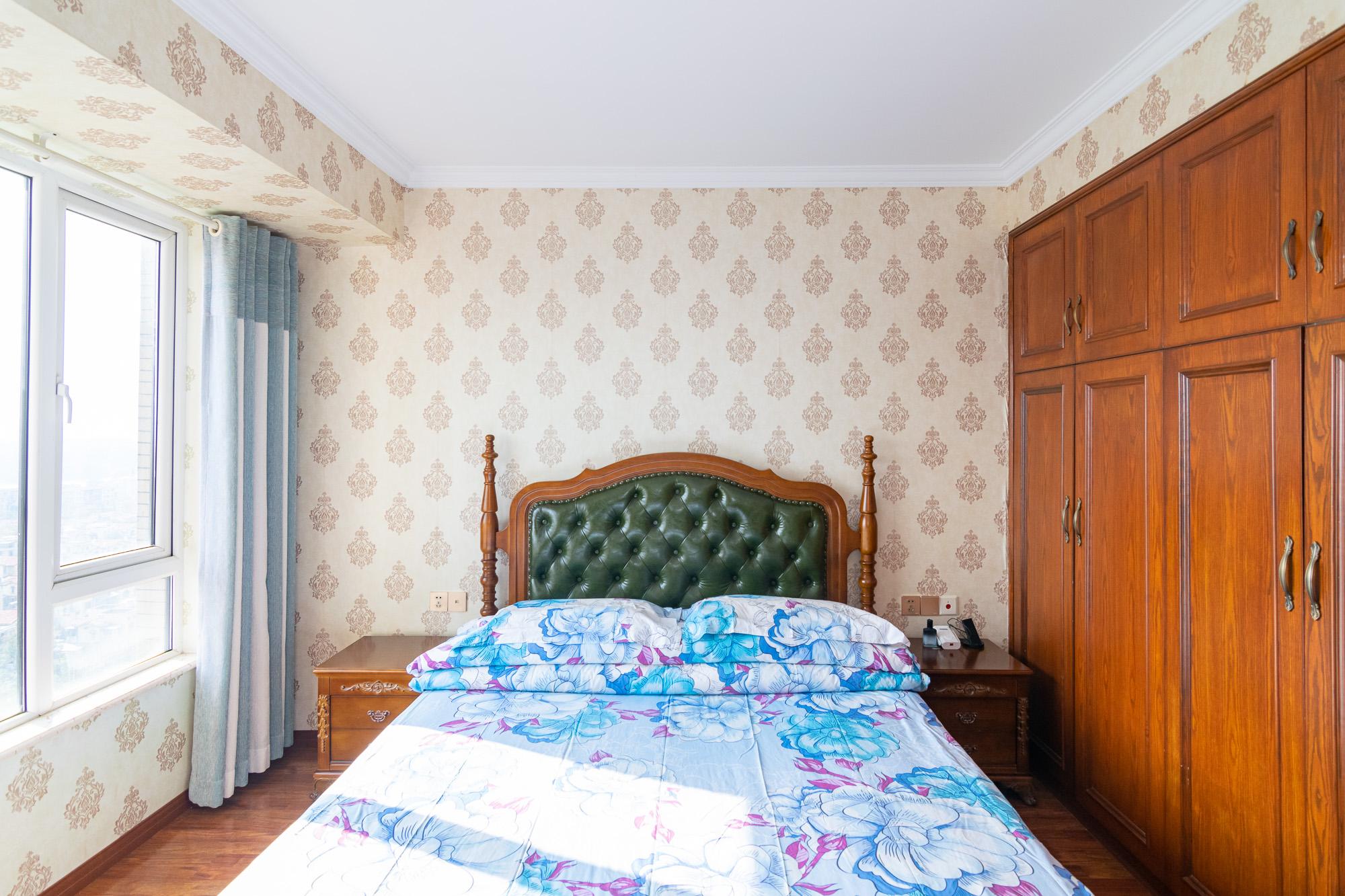 金地三千府(金地湖山樾、金地自在城) 3室2厅2卫 92.0万 金地三千府(金地湖山樾、金地自在城) 3室2厅2卫 92.0万卧室