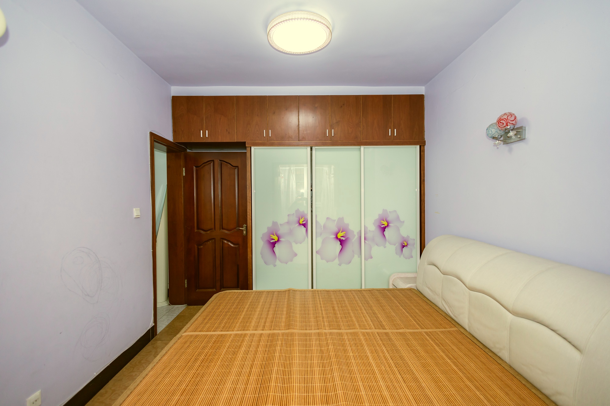 彩都公寓 1室1厅1卫 21.5万 彩都公寓 1室1厅1卫 21.5万卧室