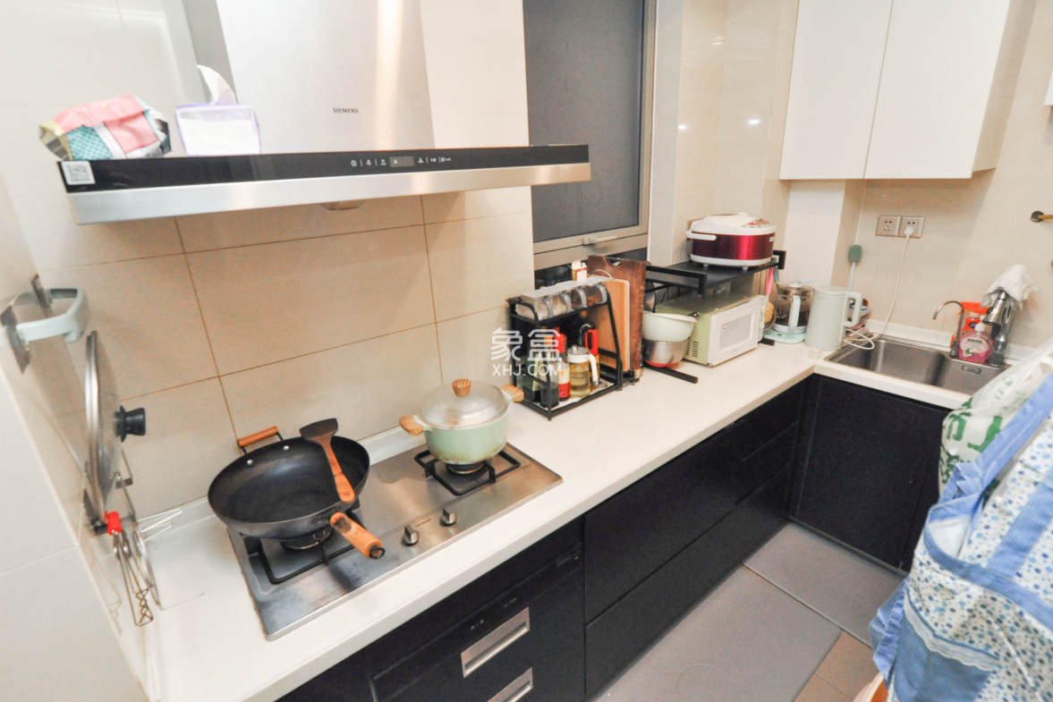 梅溪湖金茂府(金茂广场)(金茂览秀城)  3室2厅2卫    195.0万 梅溪湖金茂府(金茂广场)(金茂览秀城)  3室2厅2卫    195.0万厨房