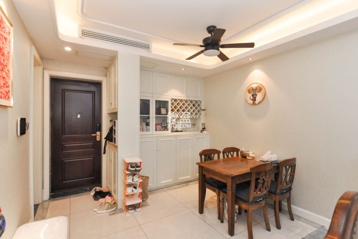 梅溪湖金茂府(金茂广场)(金茂览秀城)  3室2厅2卫    195.0万 梅溪湖金茂府(金茂广场)(金茂览秀城)  3室2厅2卫    195.0万其他