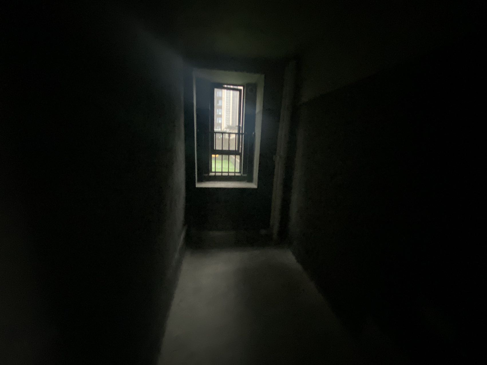 建发央著  4室2厅2卫    110.0万 建发央著  4室2厅2卫    110.0万室内图