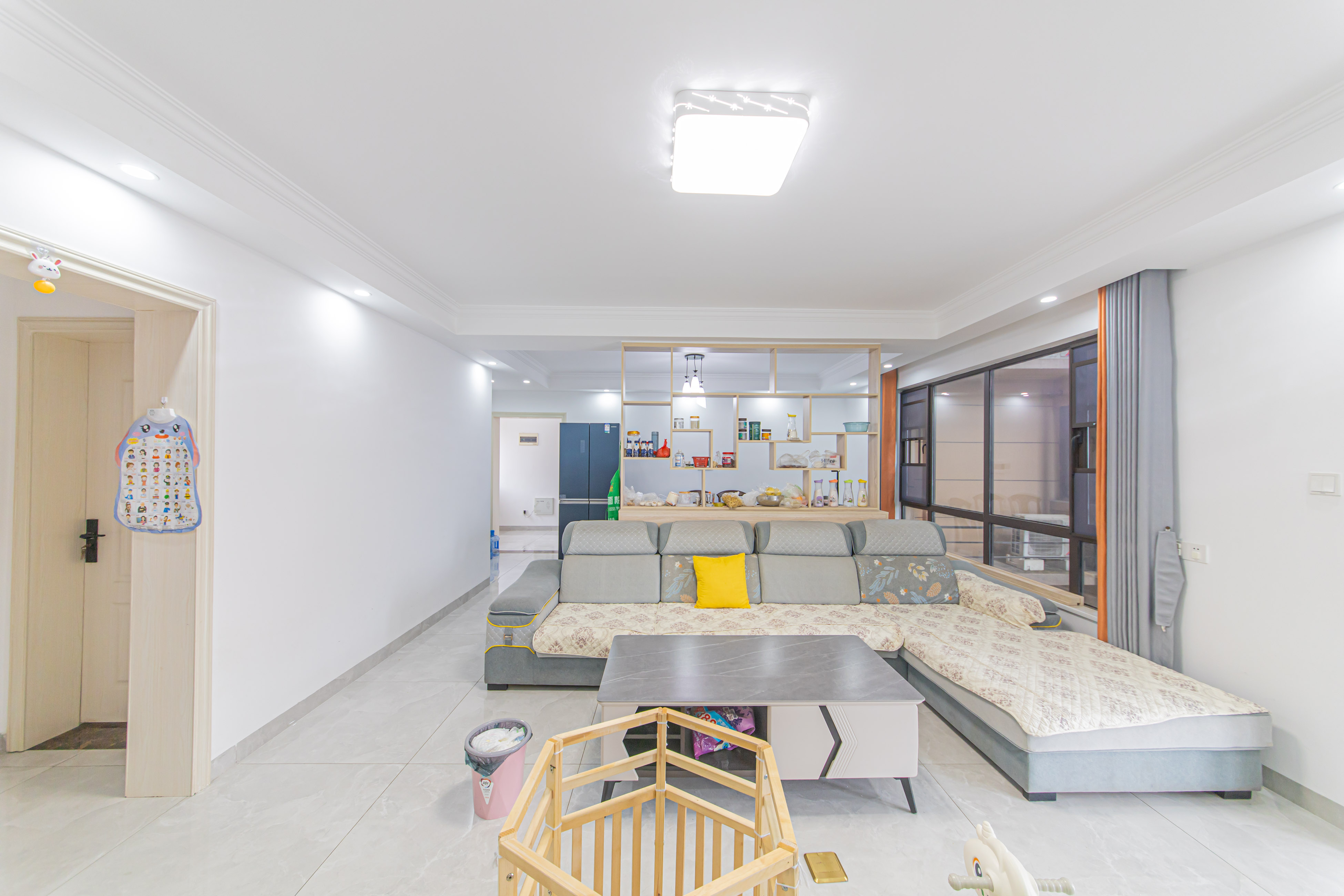 鑫远悦城（鑫远悦时代）  3室2厅2卫    145.0万客厅