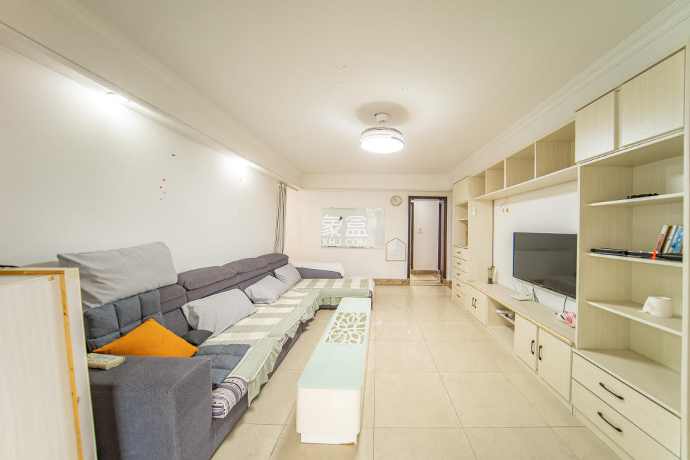 中海国际一期  3室2厅2卫    72.0万