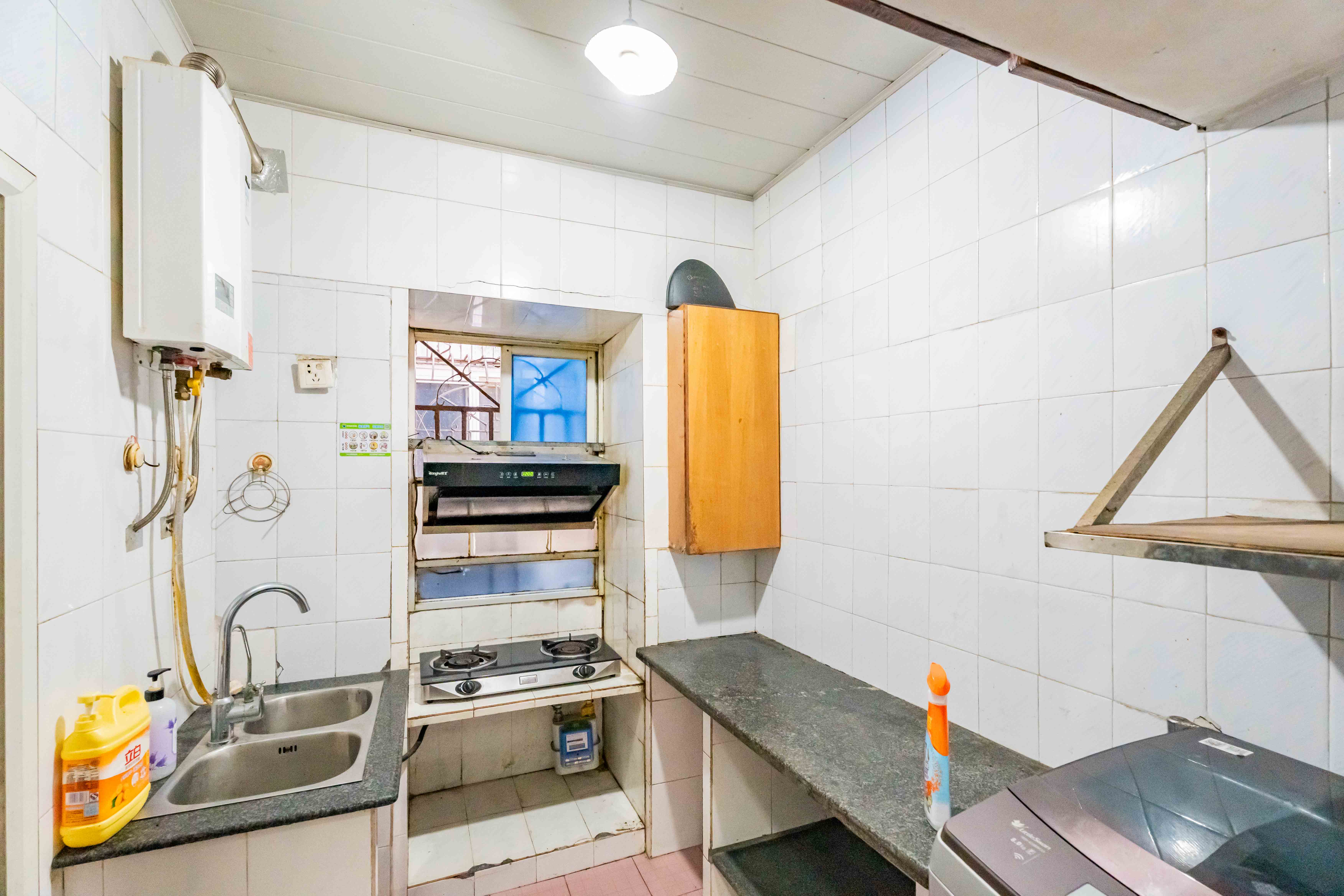 通泰街商居楼 3室1厅1卫 60.8万 通泰街商居楼 3室1厅1卫 60.8万厨房