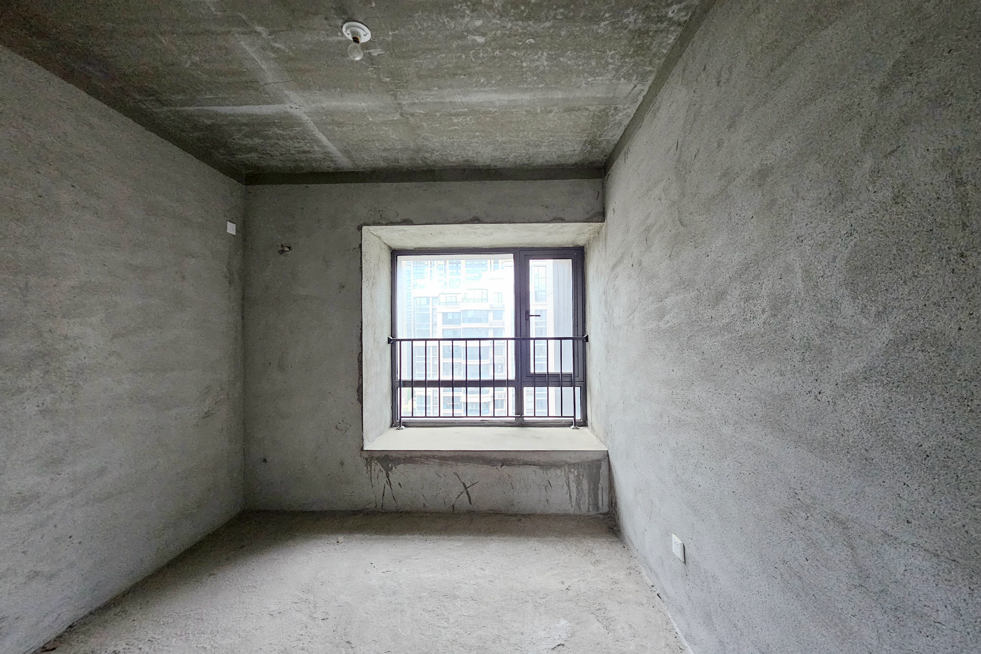 明昇壹城(明昇时代广场)一期  4室2厅2卫    235.0万 明昇壹城(明昇时代广场)一期  4室2厅2卫    235.0万其他