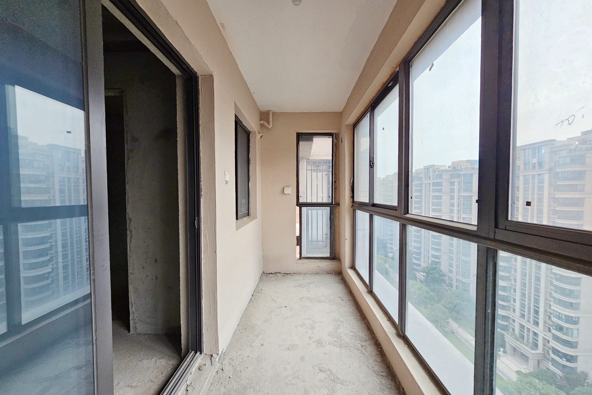 明昇壹城(明昇时代广场)一期  4室2厅2卫    235.0万 明昇壹城(明昇时代广场)一期  4室2厅2卫    235.0万其他