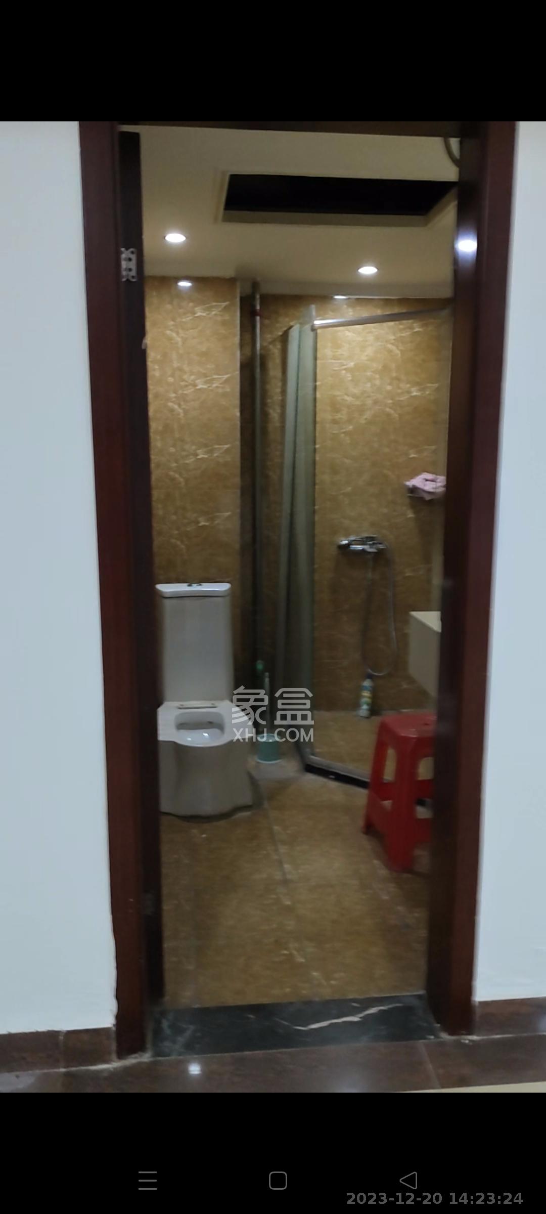 东塘瑞府  3室1厅1卫   4500.00元/月室内图