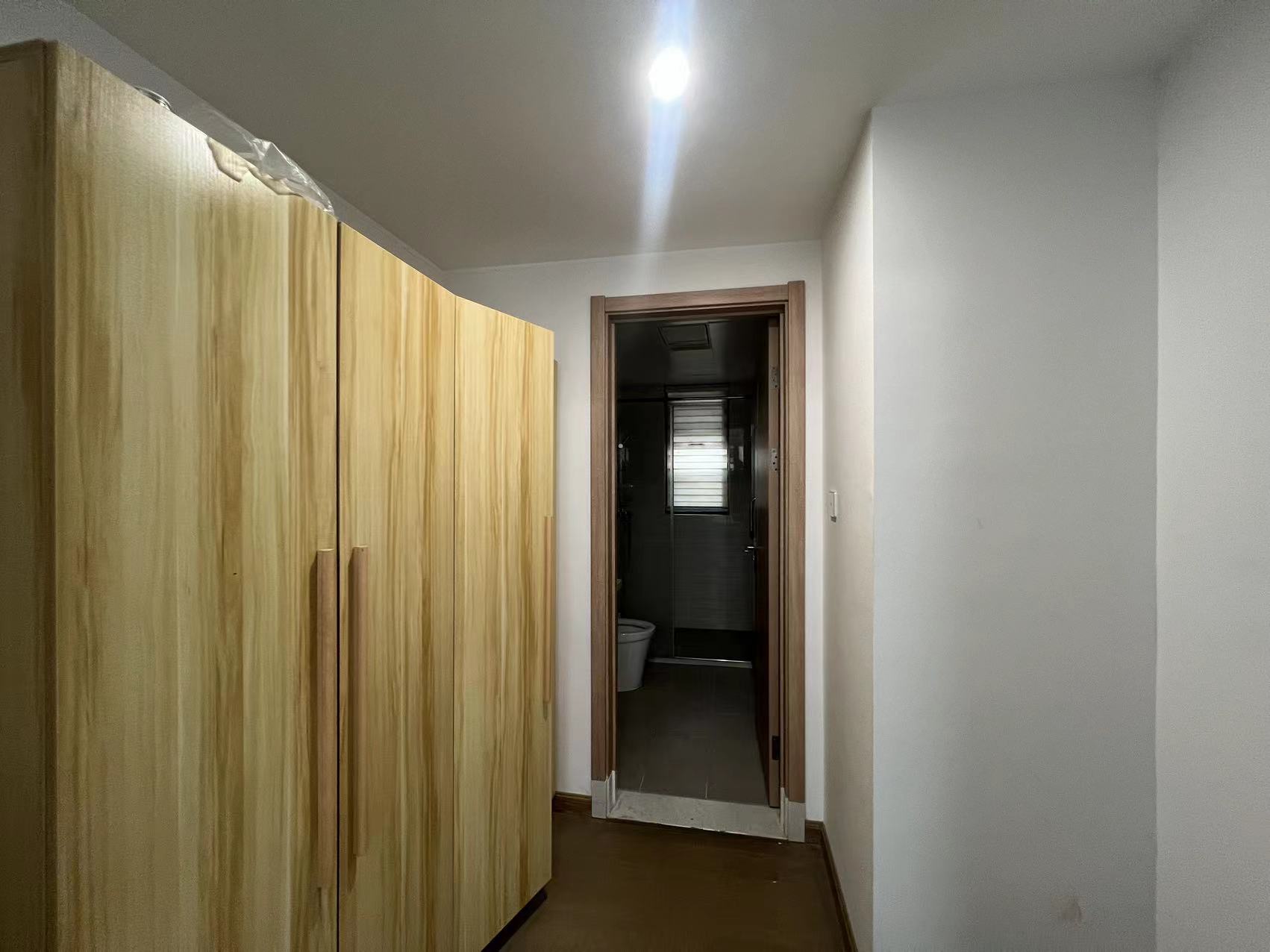 美的梧桐庄园  3室1厅1卫   1900.00元/月室内图