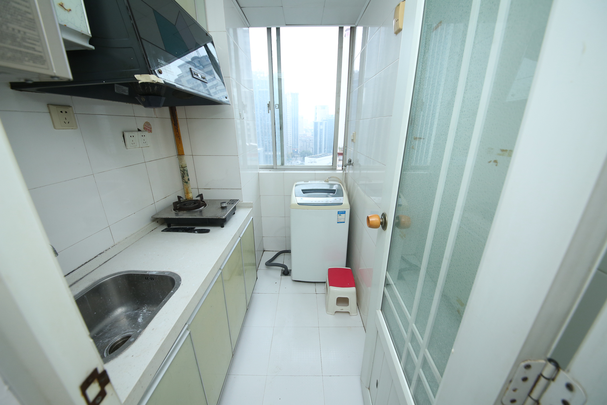 颐美会现代城  1室1厅1卫    48.88万厨房