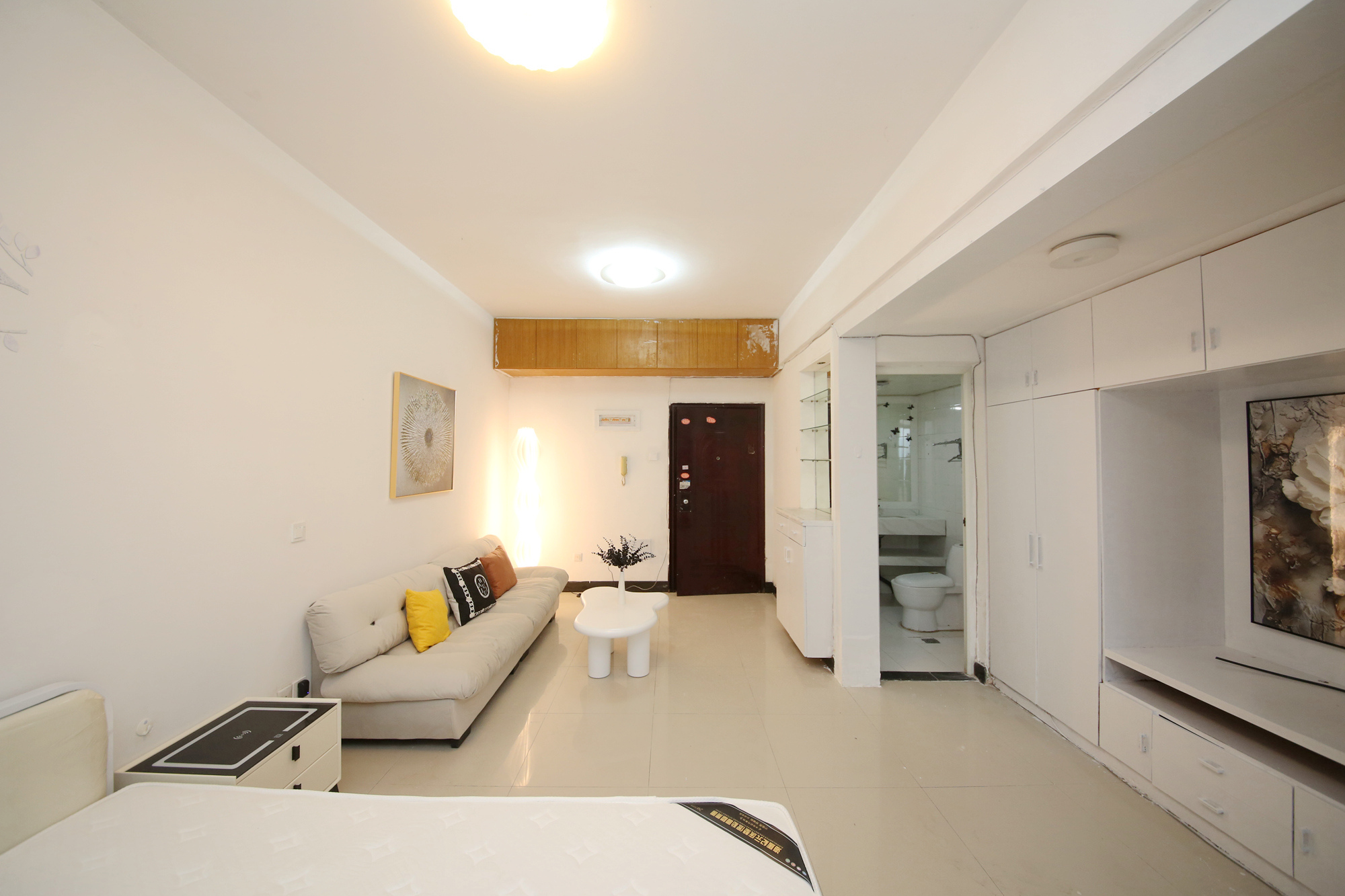 颐美会现代城  1室1厅1卫    48.88万客厅