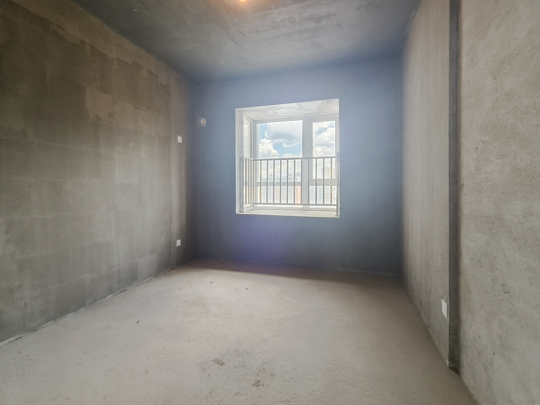 和悦城(蟠龙景苑) 4室2厅2卫 80.0万 和悦城(蟠龙景苑) 4室2厅2卫 80.0万卧室