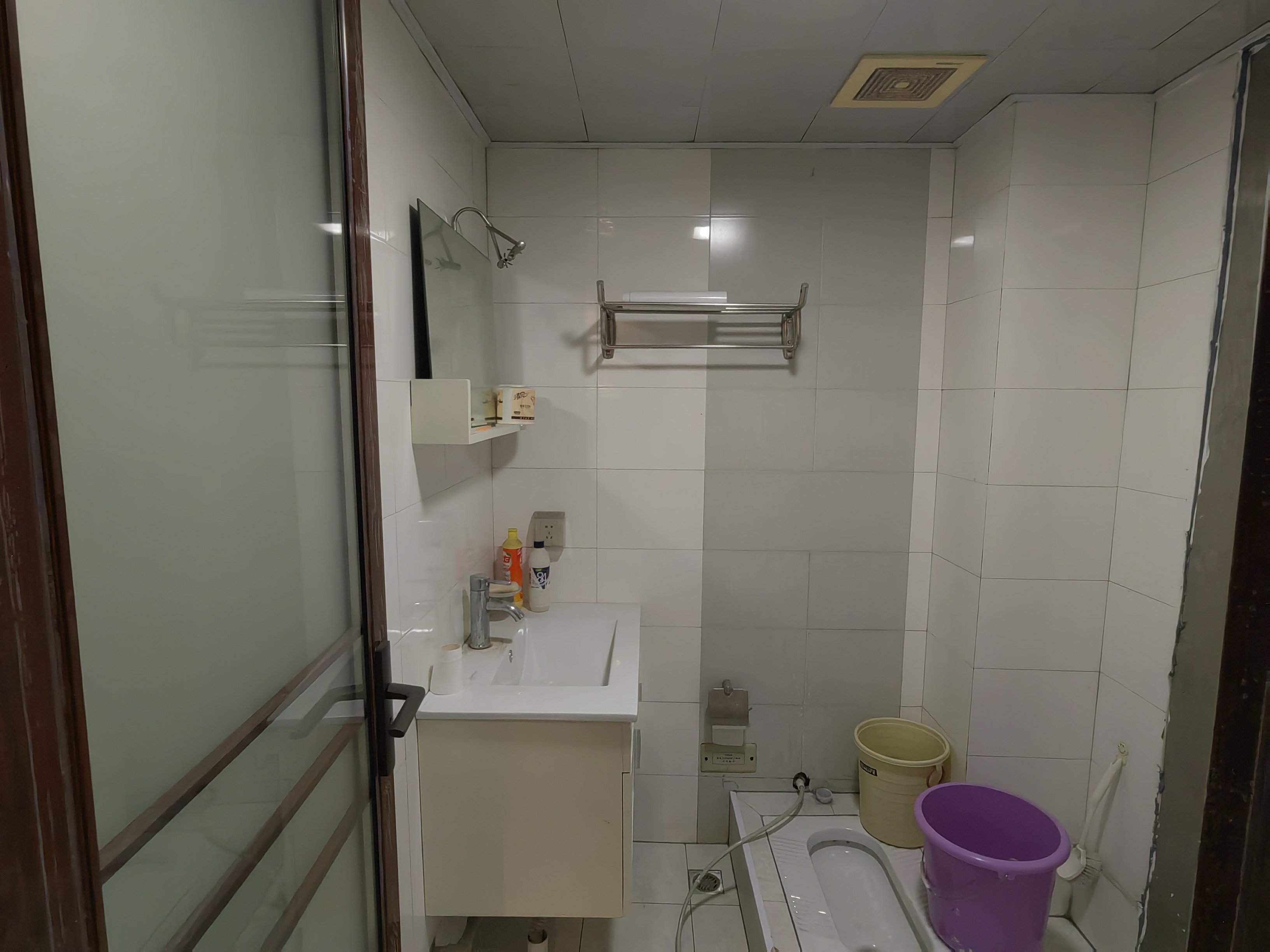 三湘大厦 1室1厅1卫 17.8万 三湘大厦 1室1厅1卫 17.8万室内图