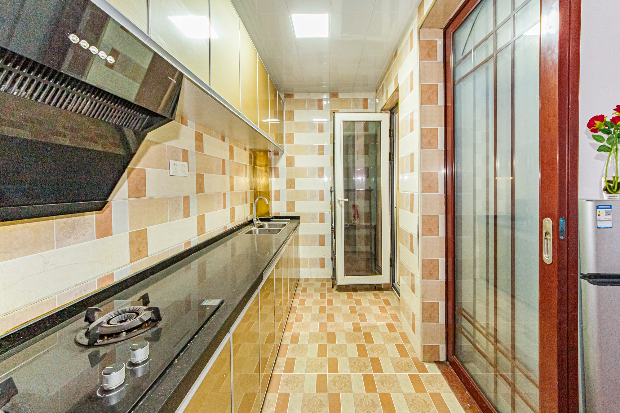 北辰三角洲D2区 2室2厅1卫 108.0万 北辰三角洲D2区 2室2厅1卫 108.0万厨房