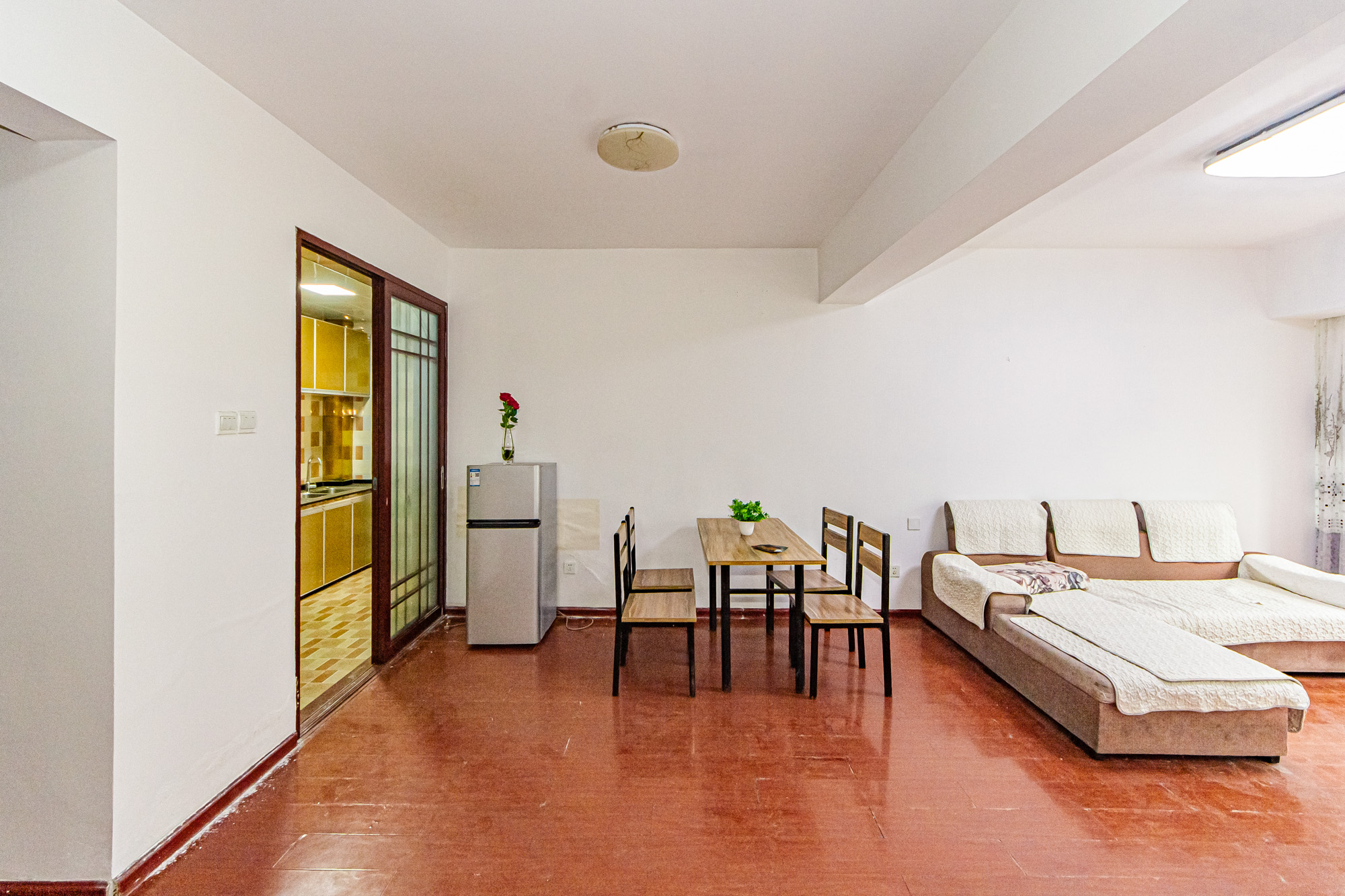 北辰三角洲D2区 2室2厅1卫 108.0万 北辰三角洲D2区 2室2厅1卫 108.0万客厅