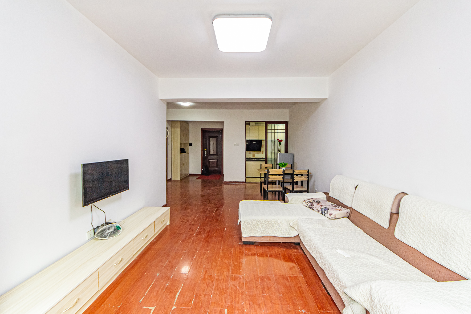 北辰三角洲D2区 2室2厅1卫 108.0万 北辰三角洲D2区 2室2厅1卫 108.0万客厅