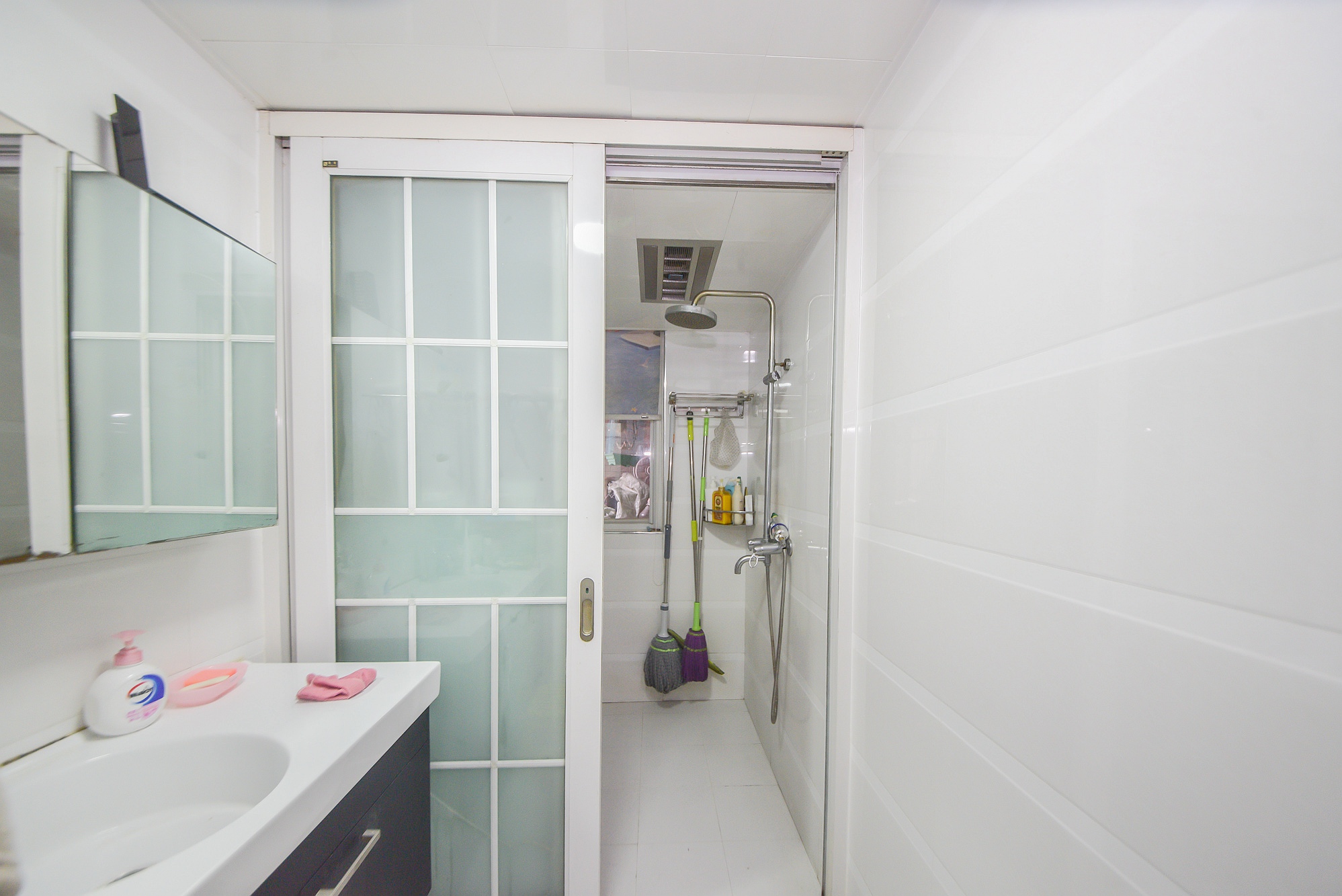 丽星景园  3室2厅1卫    115.0万卫生间