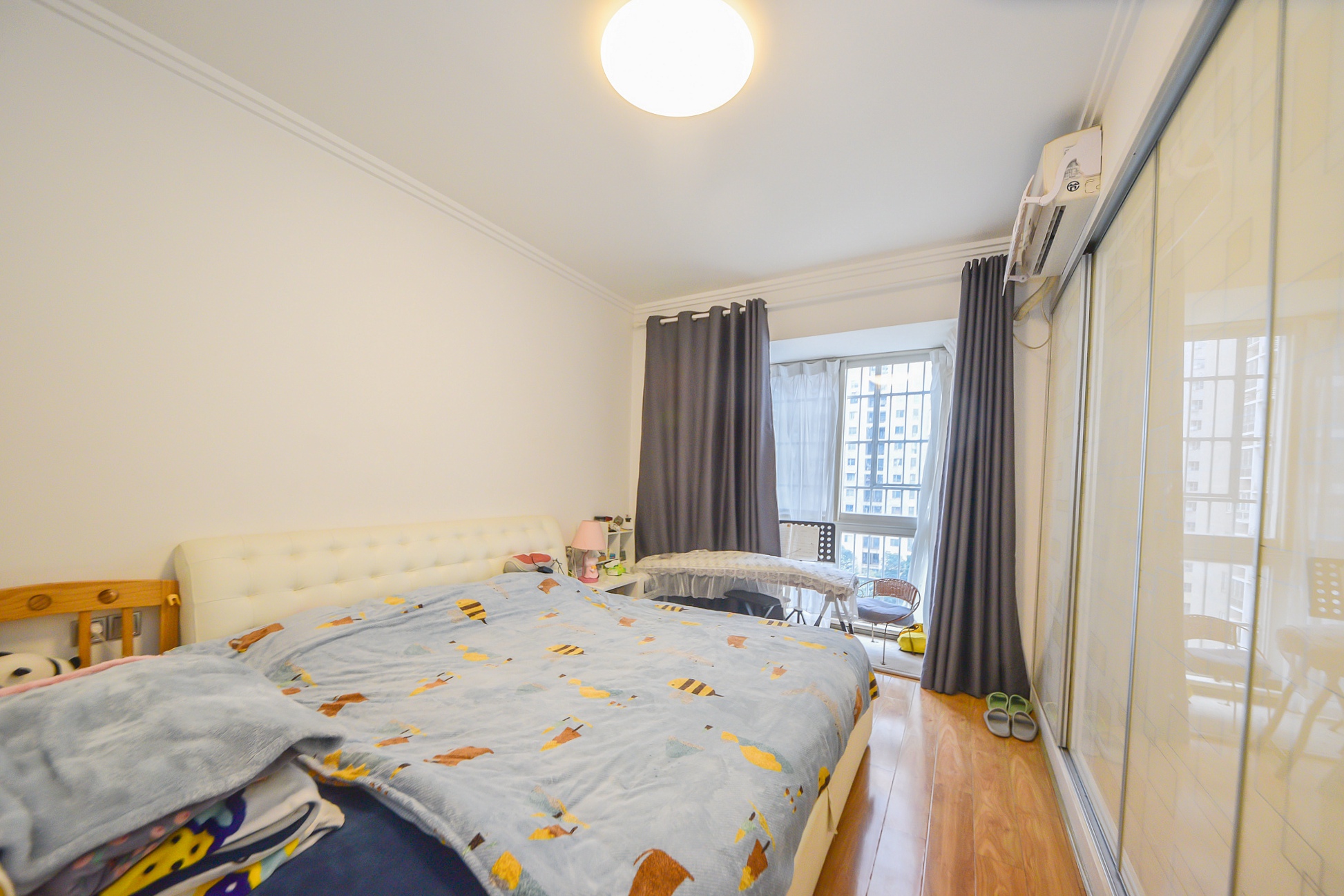 丽星景园  3室2厅1卫    115.0万卧室