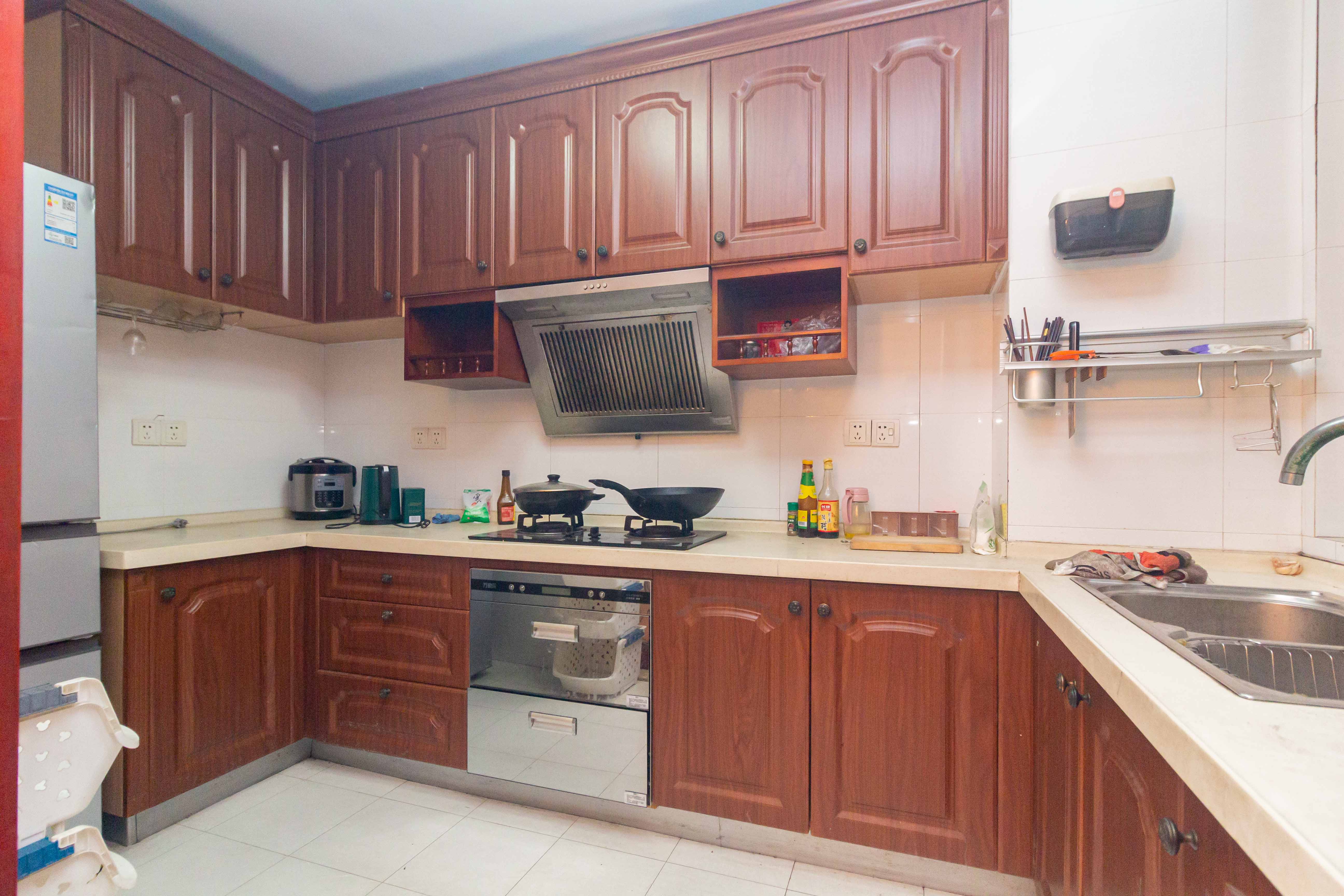 增辉凯旋帝景 5室3厅3卫 145.0万 增辉凯旋帝景 5室3厅3卫 145.0万厨房