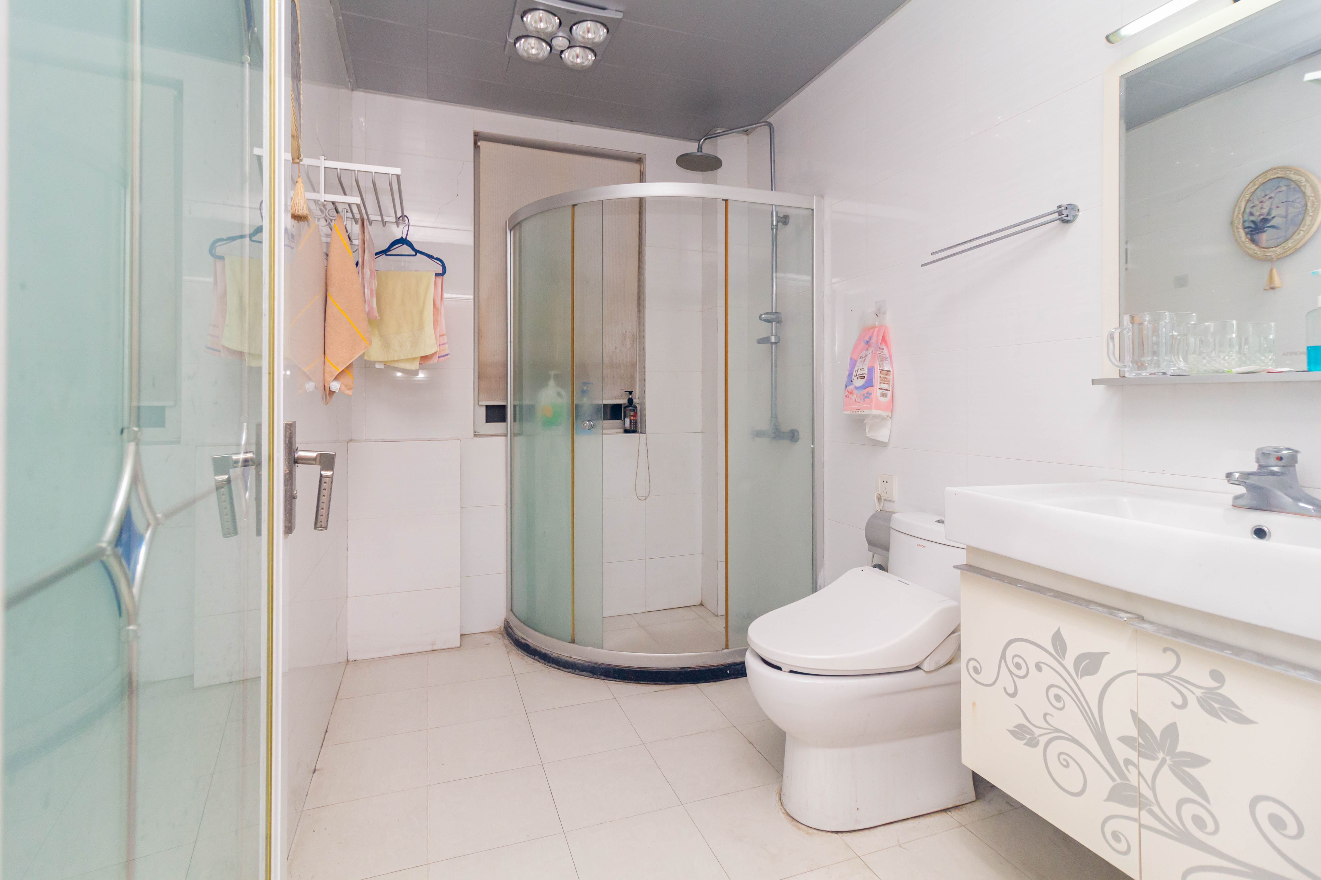 增辉凯旋帝景 5室3厅3卫 145.0万 增辉凯旋帝景 5室3厅3卫 145.0万卫生间