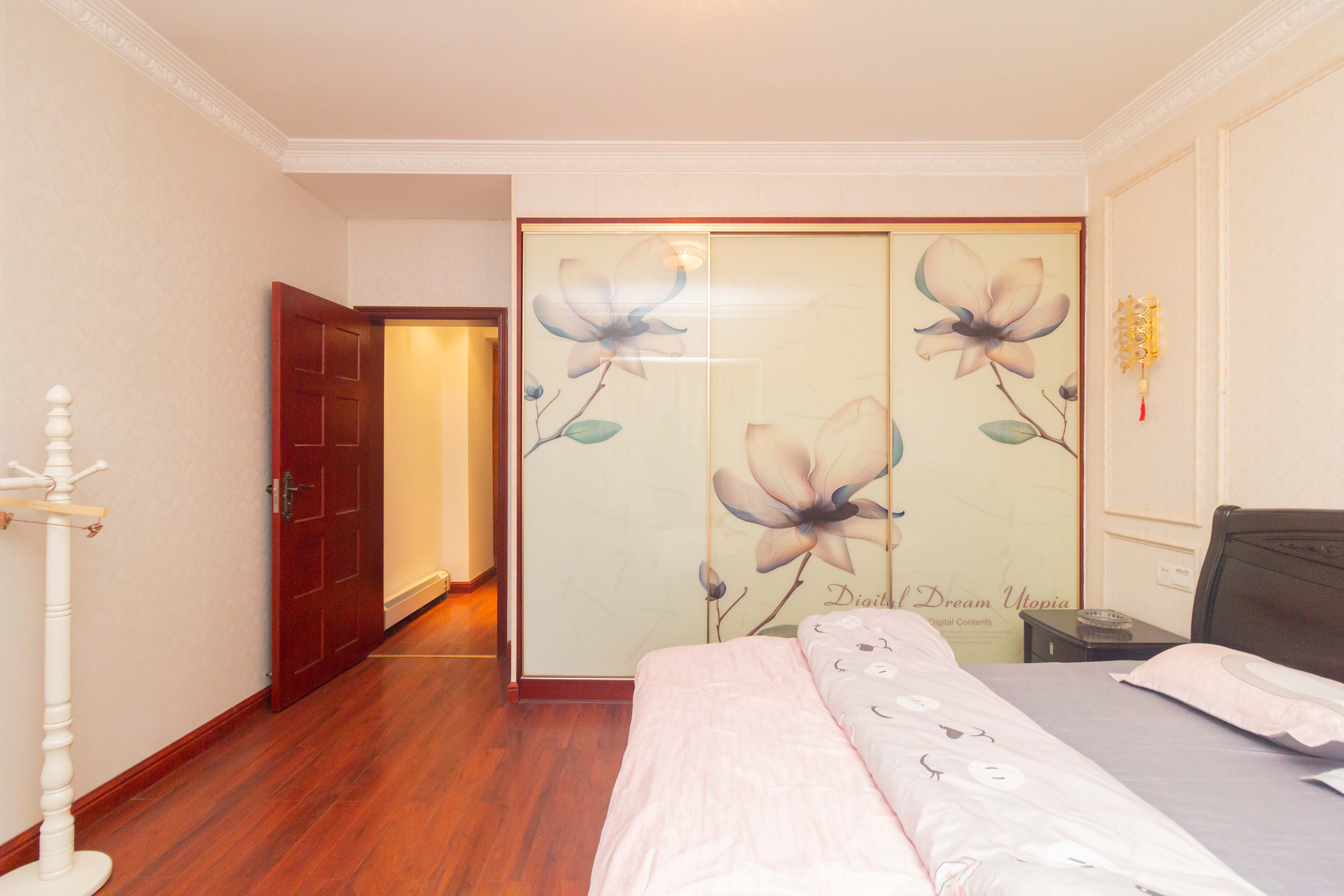 增辉凯旋帝景 5室3厅3卫 145.0万 增辉凯旋帝景 5室3厅3卫 145.0万卧室