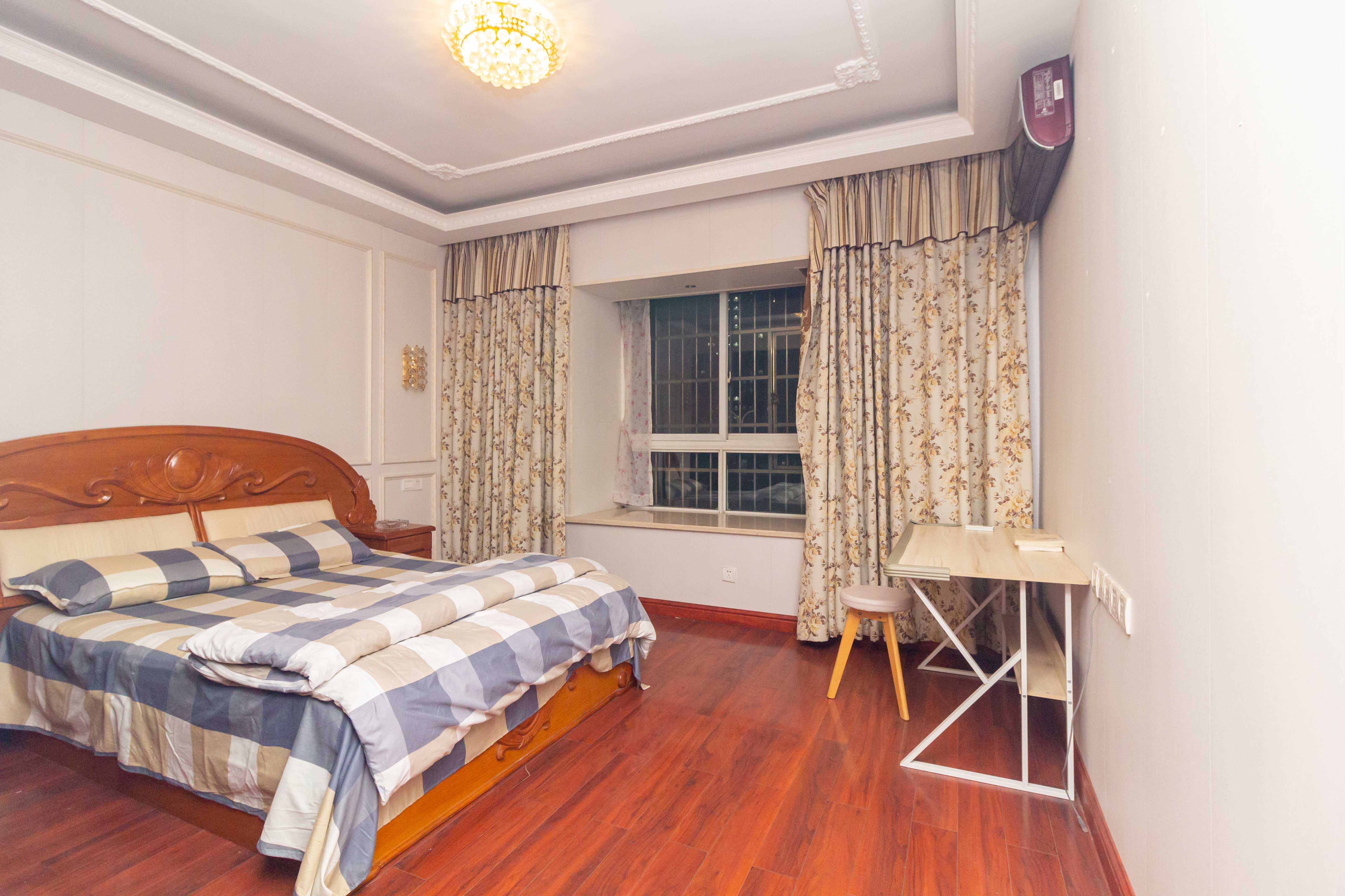 增辉凯旋帝景 5室3厅3卫 145.0万 增辉凯旋帝景 5室3厅3卫 145.0万卧室