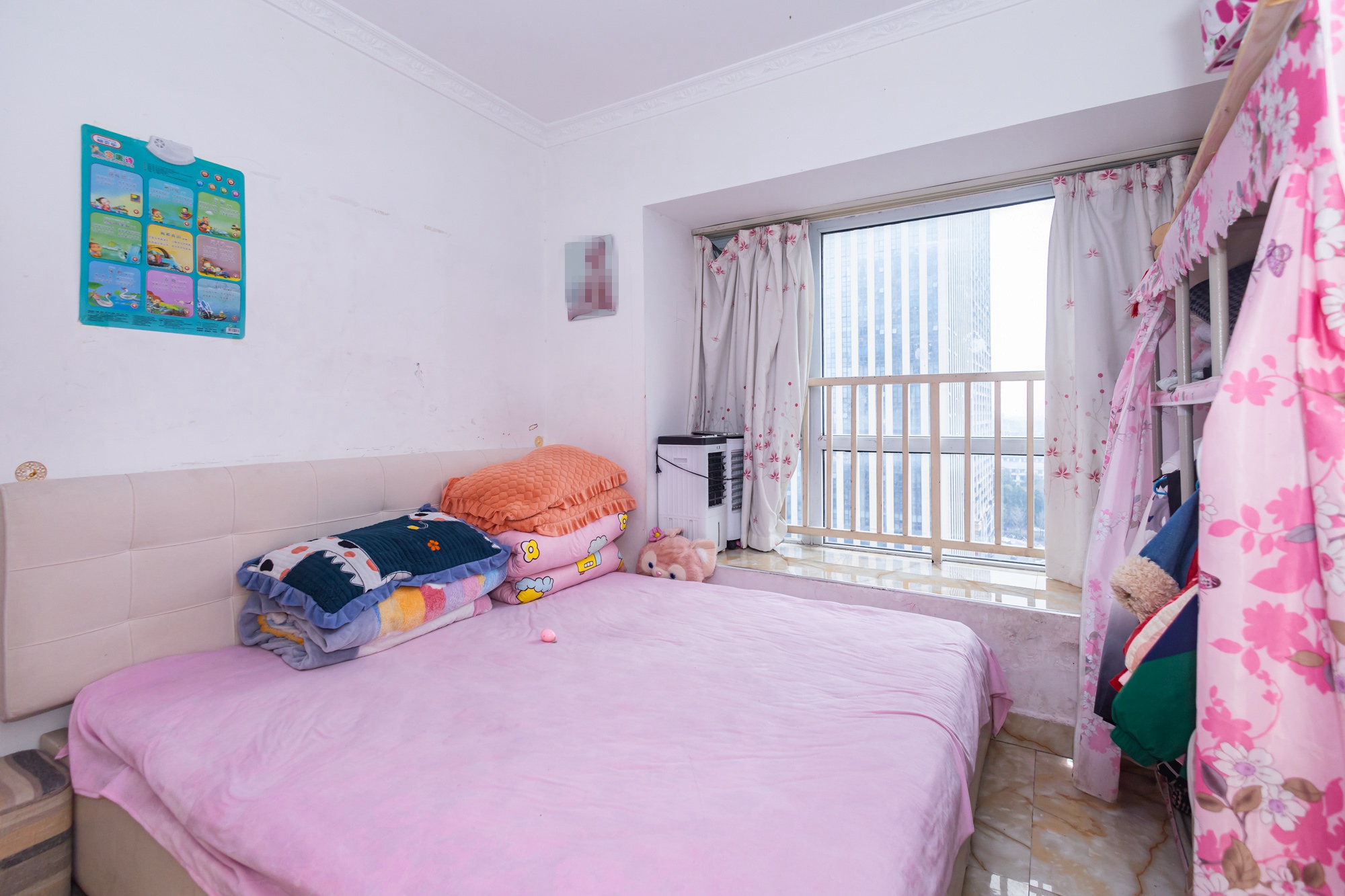 新长海广场  2室1厅1卫    45.9万 新长海广场  2室1厅1卫    45.9万卧室