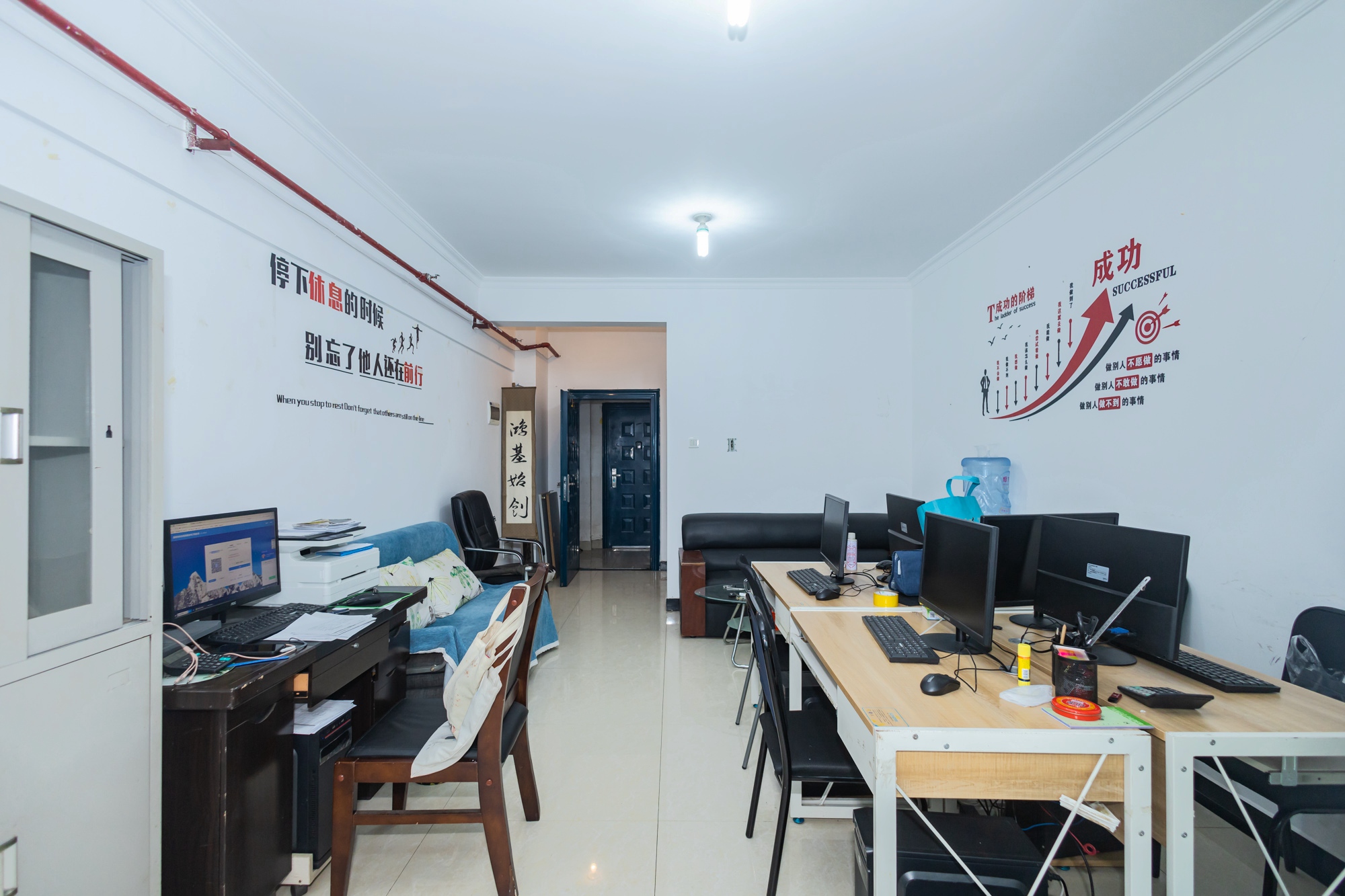 尚都花园城 1室1厅1卫 21.0万 尚都花园城 1室1厅1卫 21.0万客厅