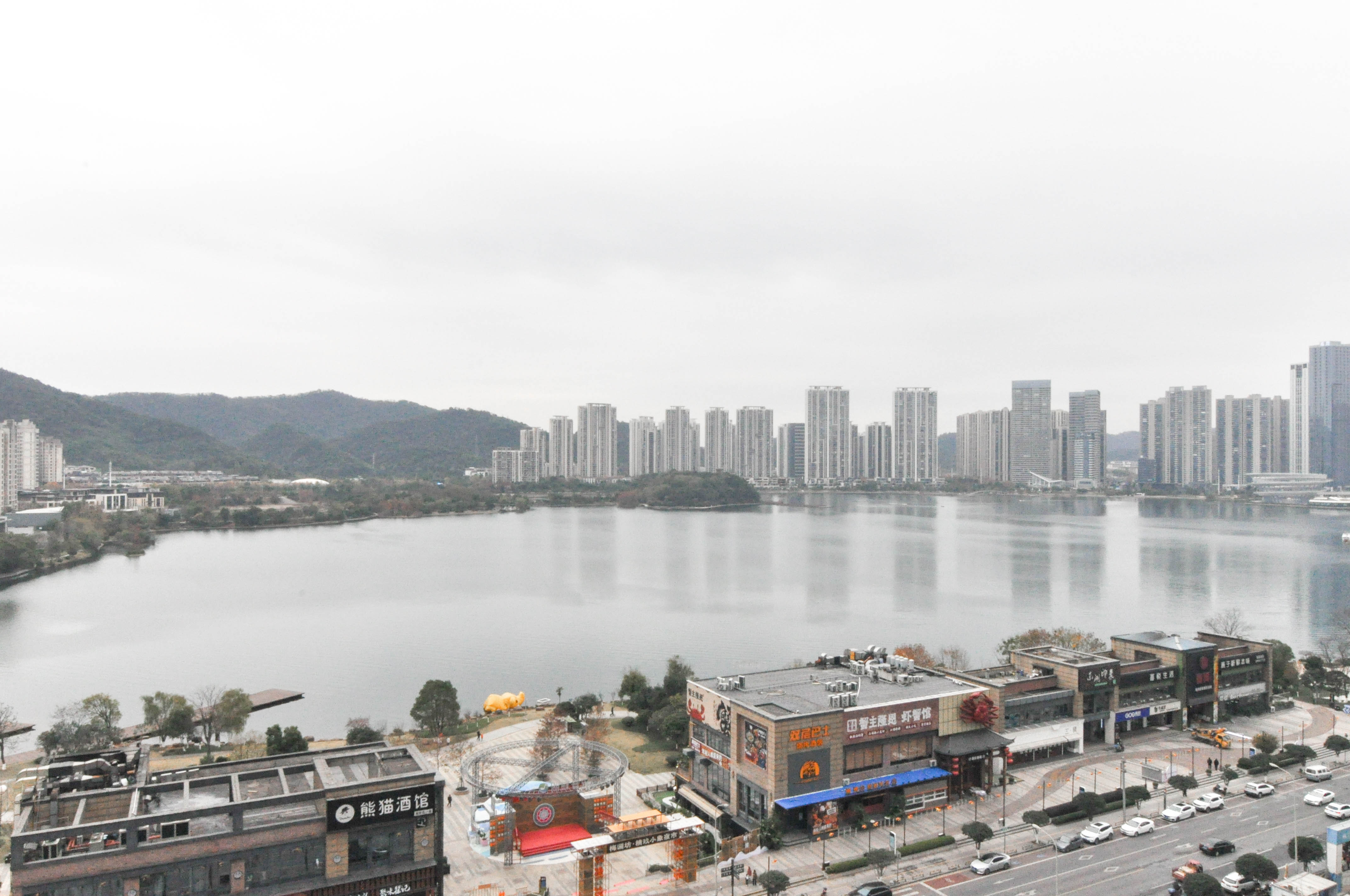 中建梅溪湖中心  4室2厅3卫   298.00万其他