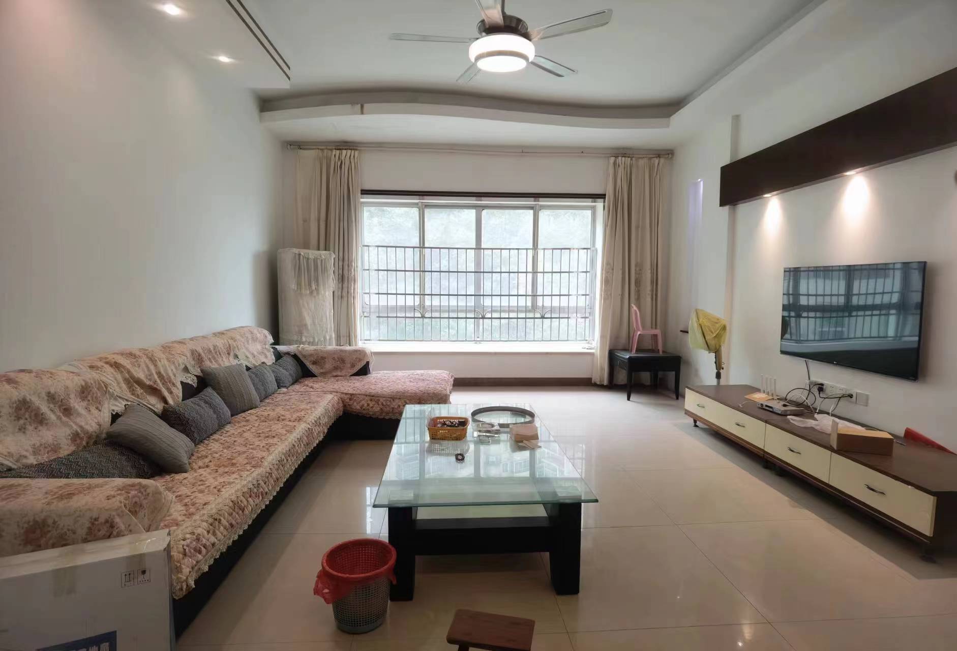 四季花园 3室2厅2卫 75.0万 四季花园 3室2厅2卫 75.0万室内图