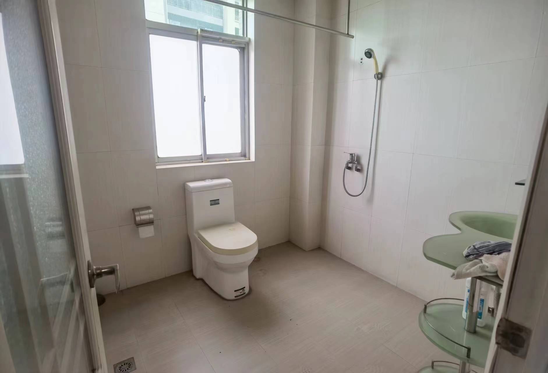 四季花园 3室2厅2卫 75.0万 四季花园 3室2厅2卫 75.0万室内图