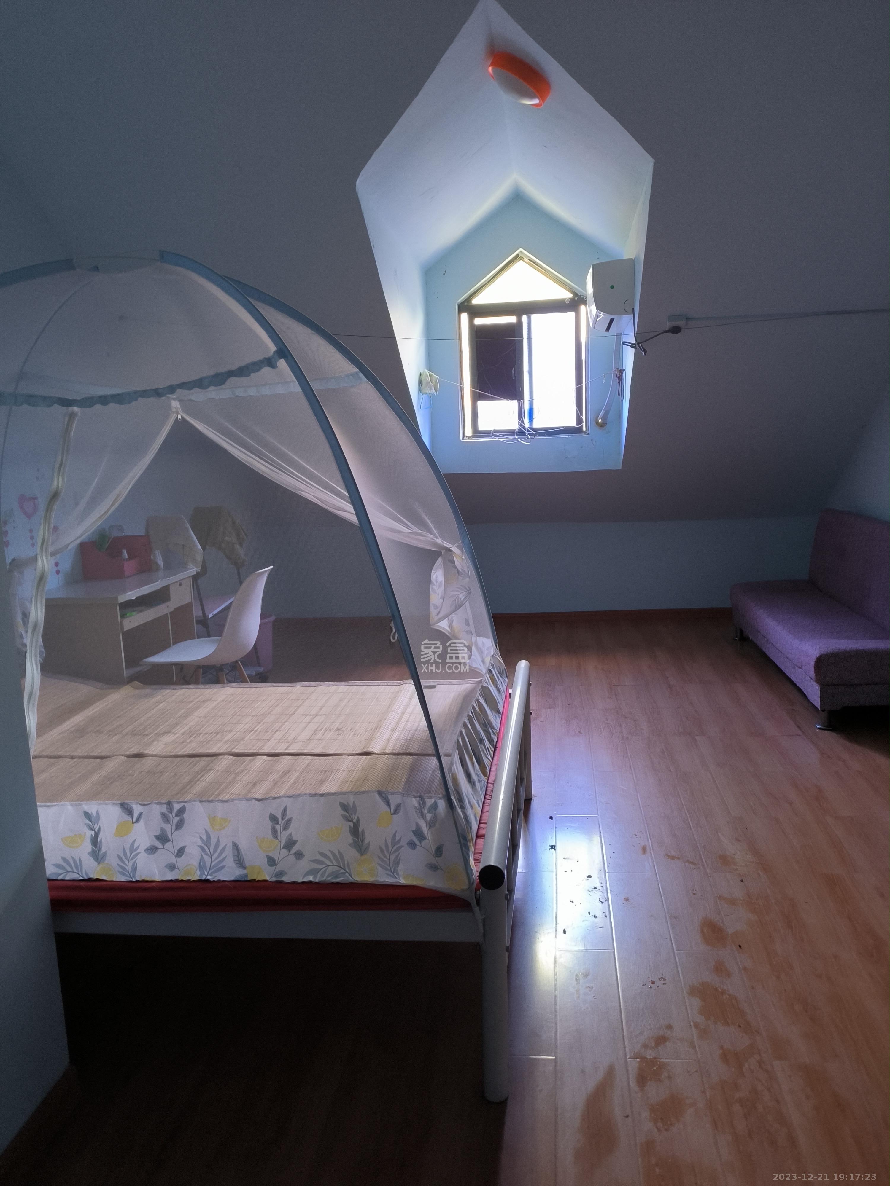 星城世家 1室1厅1卫 900.0元/月 星城世家 1室1厅1卫 900.0元/月室内图